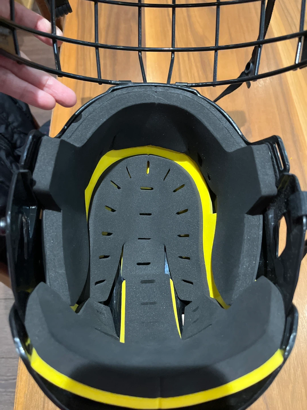 CCM Kids Hockey Helmet with Cage - Size XS - photo 4