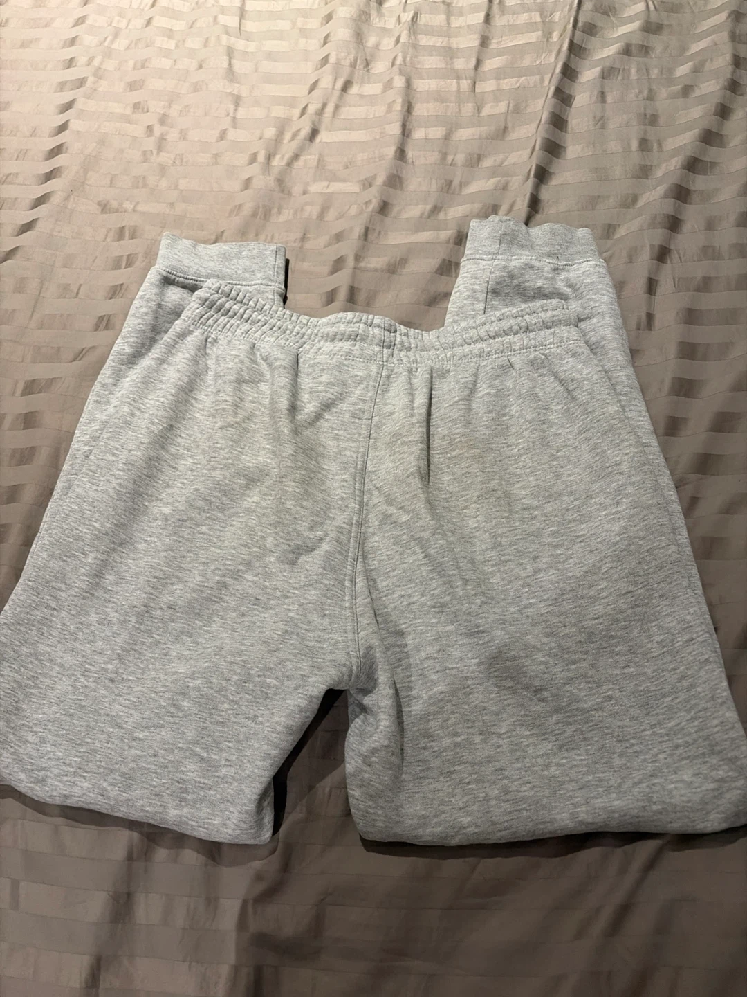 H&M Men Regular Fit Sweatpants - Grey - Size Medium - photo 3