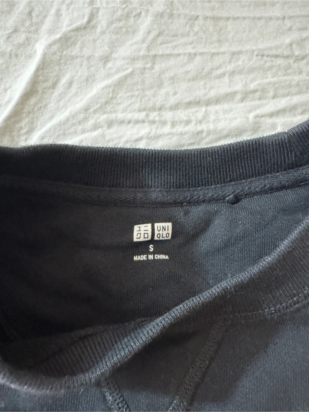 Uniqlo Men's Black Crewneck Sweatshirt Size S - photo 2