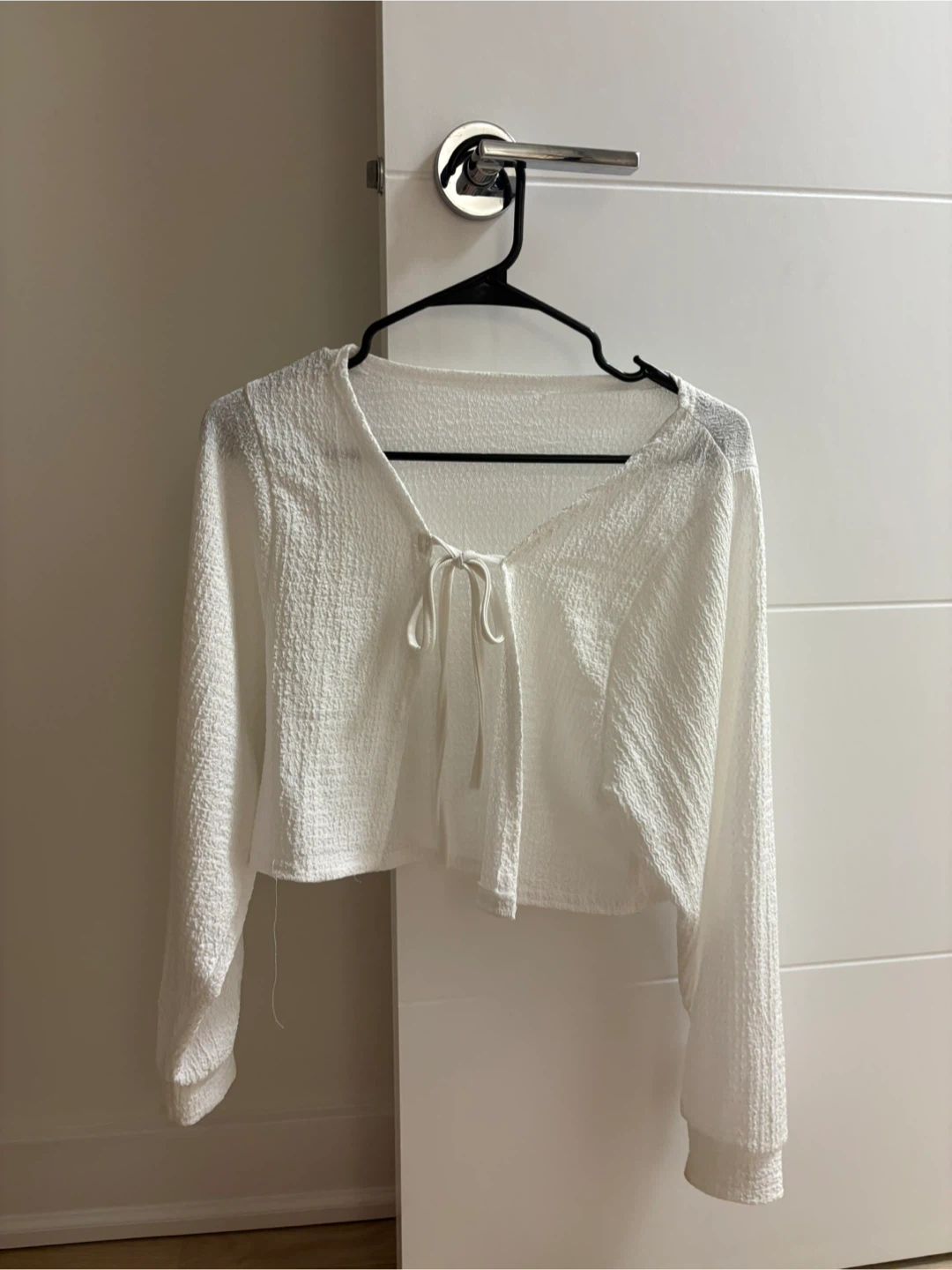 White Cropped Cardigan S