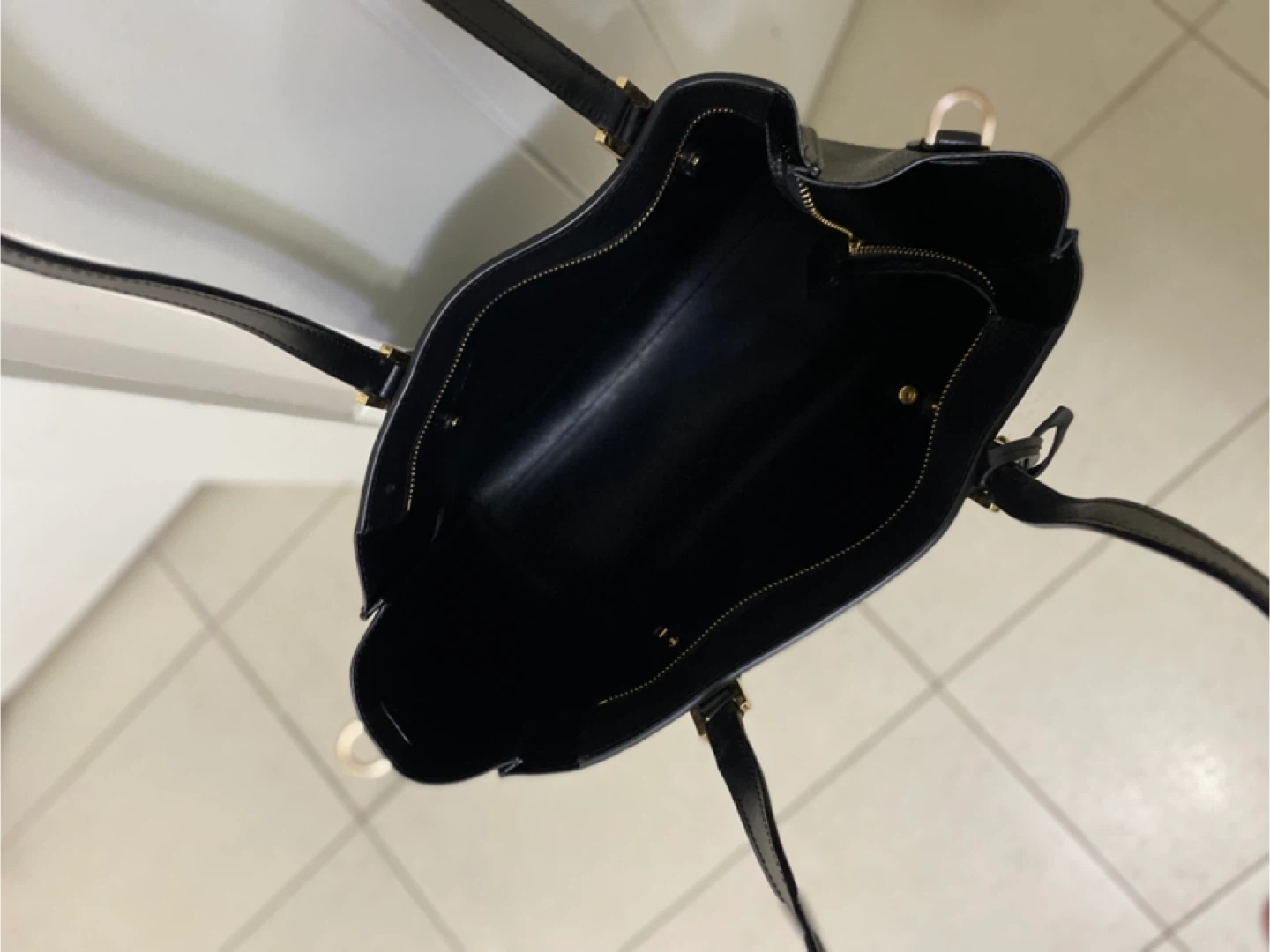 Michael Kors Black Leather Tote Bag - photo 2
