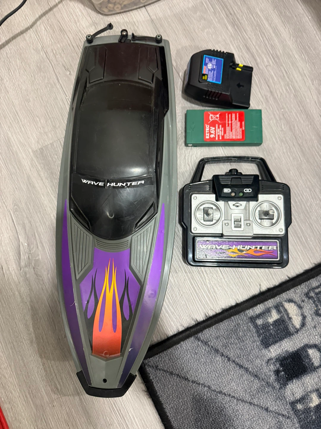 Wave Hunter RC Boat