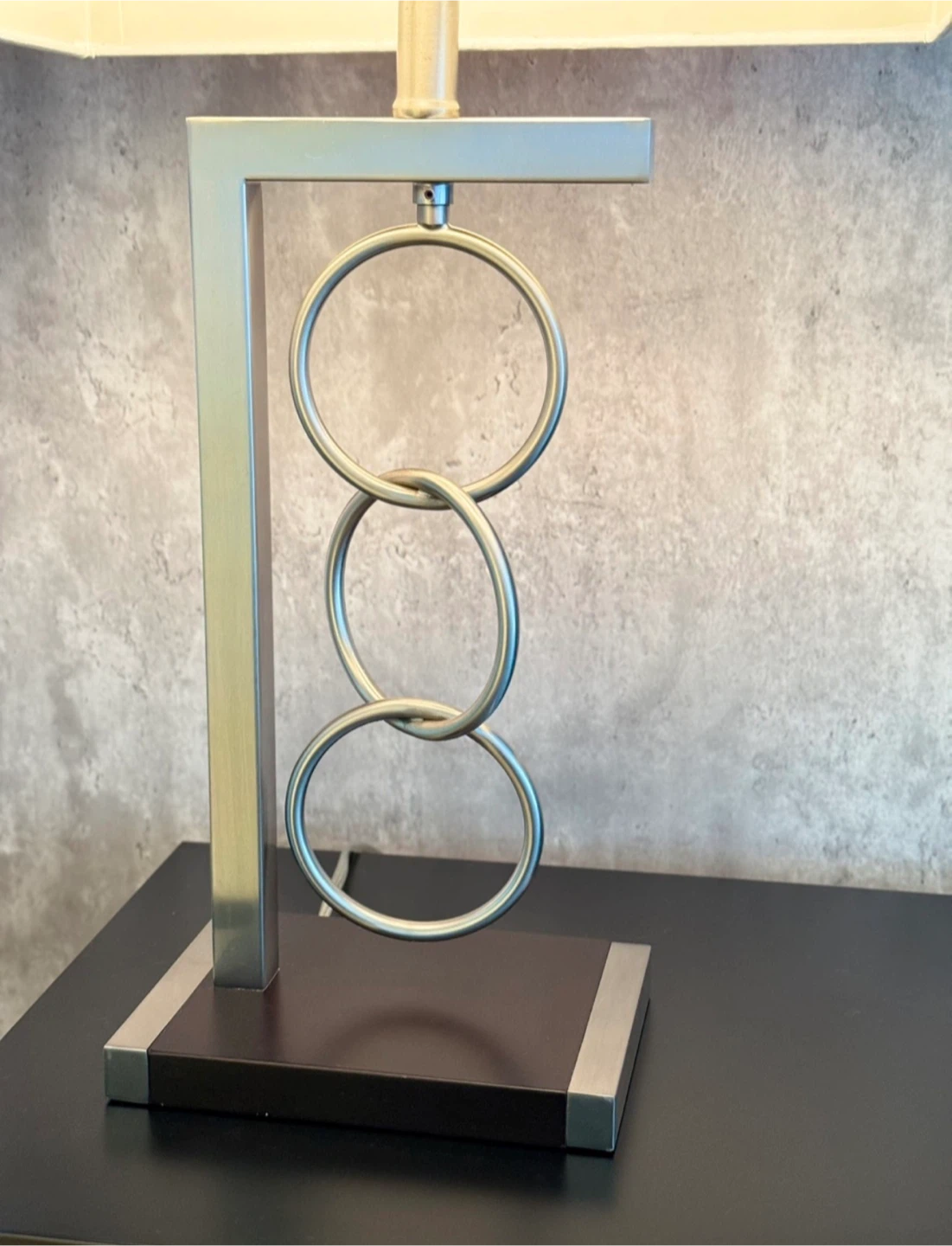 ANTHONY CALIFORNIA LAMP Brushed Nickel w Interlocking Rings - photo 4