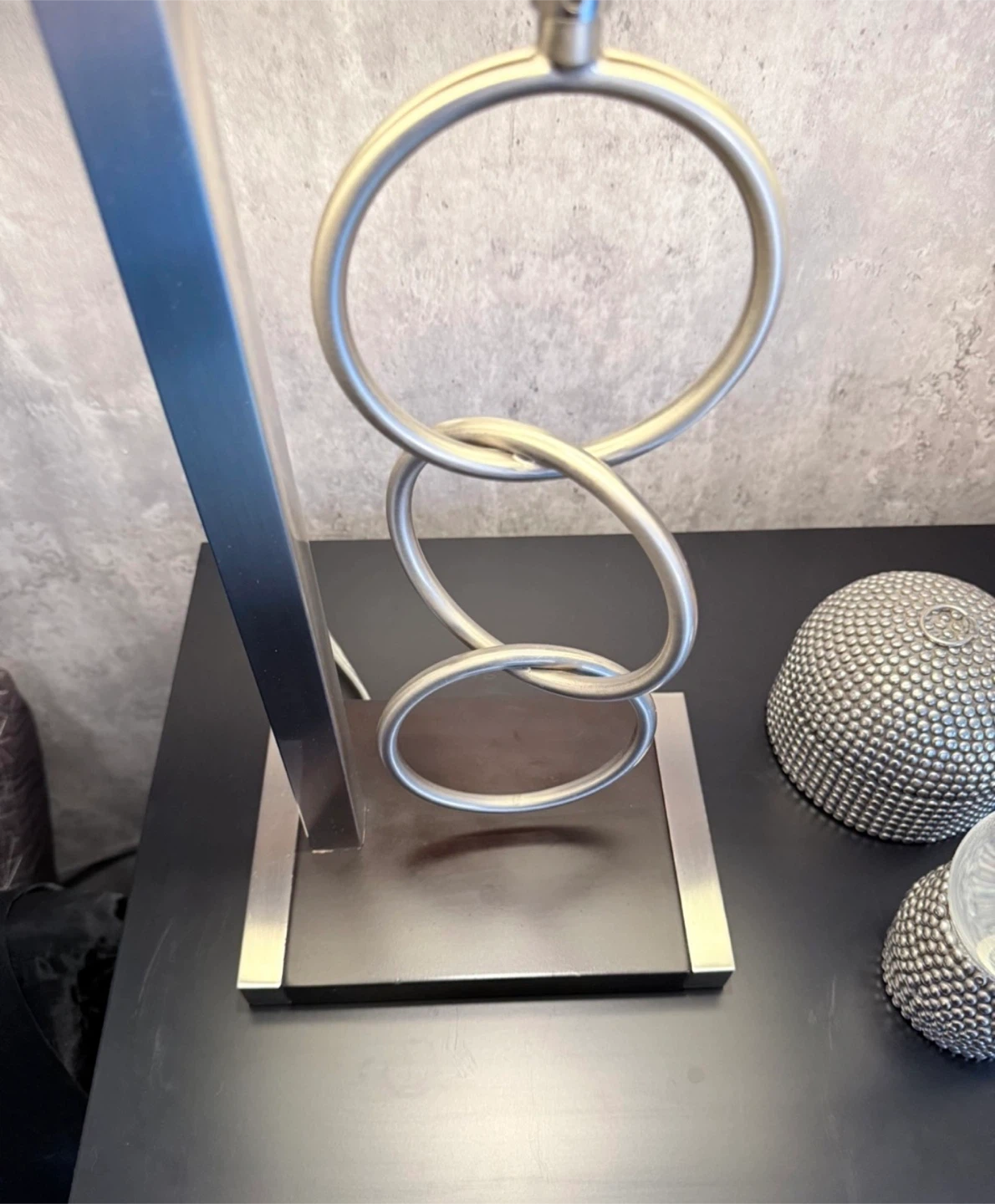 ANTHONY CALIFORNIA LAMP Brushed Nickel w Interlocking Rings - photo 3
