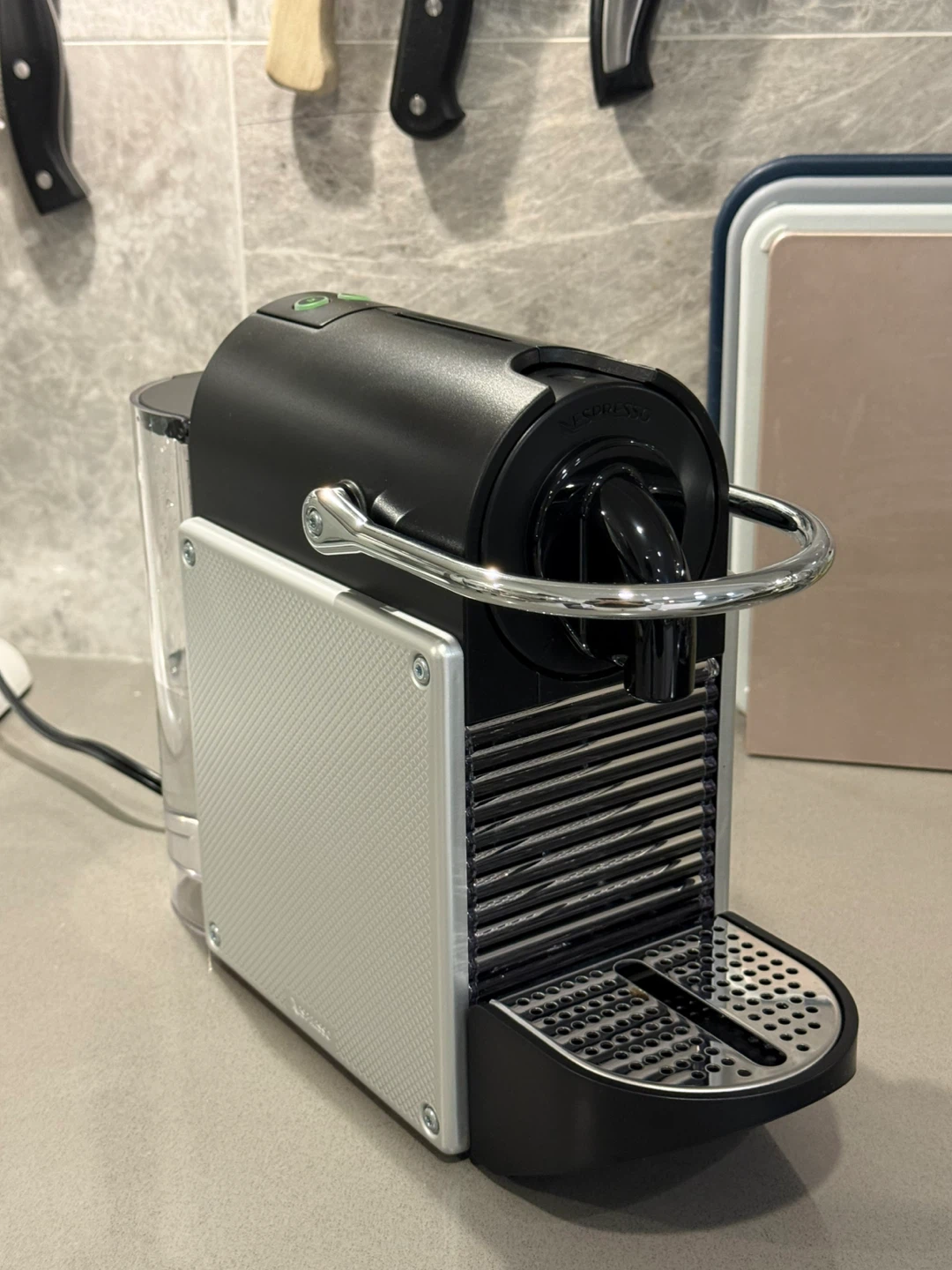 Nespresso Pixie Espresso Machine - photo 2
