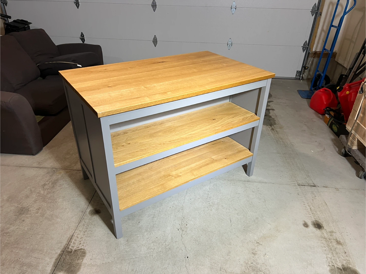Wooden top island with grey base and shelves - photo 2