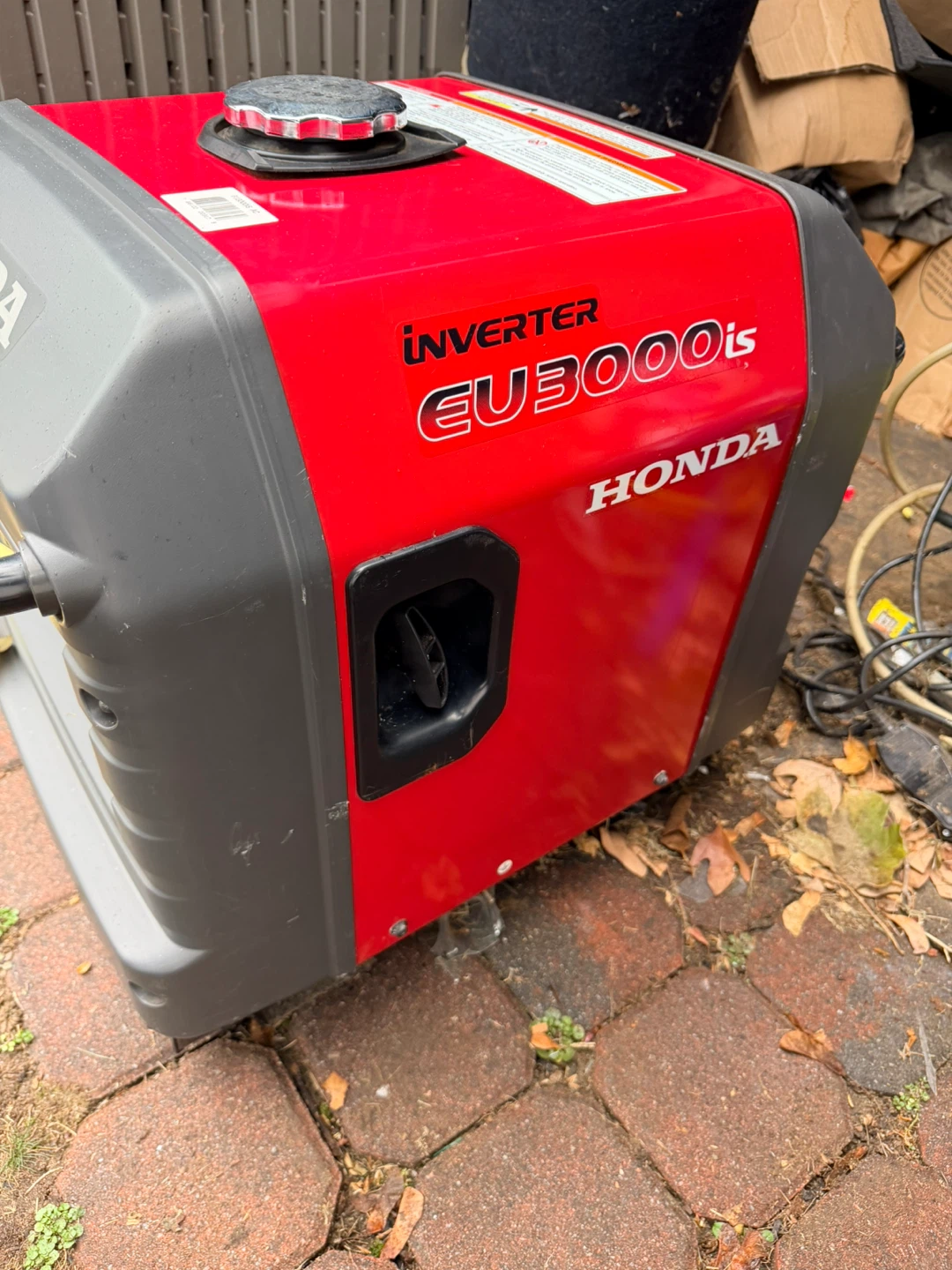 Honda EU3000is Inverter Generator - photo 2