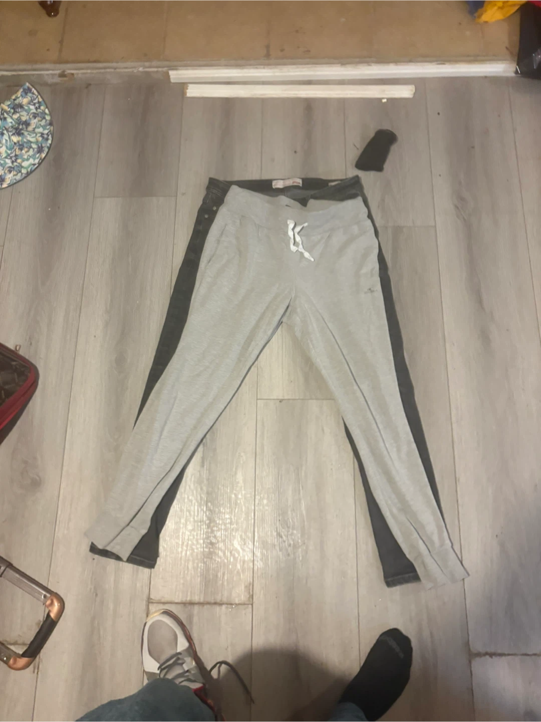 Clothes bundle - photo 2