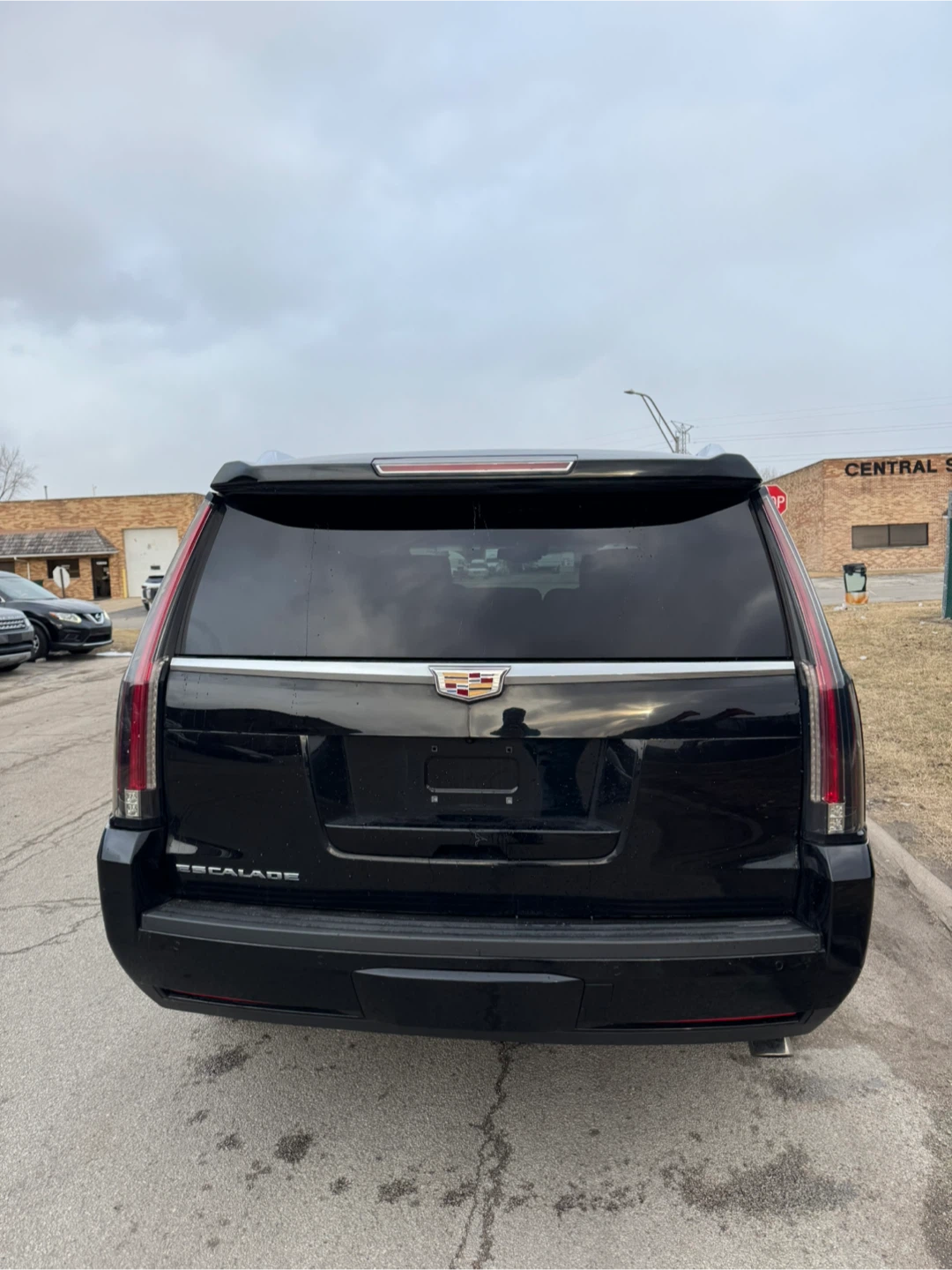 2016 Cadillac Escalade · Platinum Sport Utility 4D - photo 3
