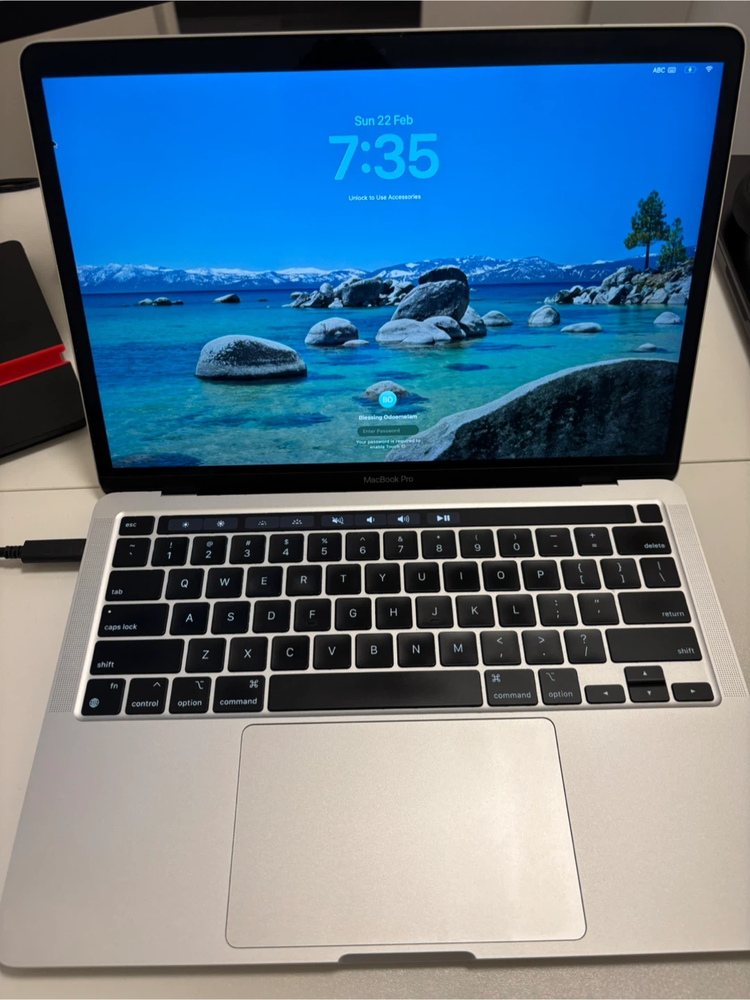 Apple MacBook Pro 13-inch M2 2022 - photo 2