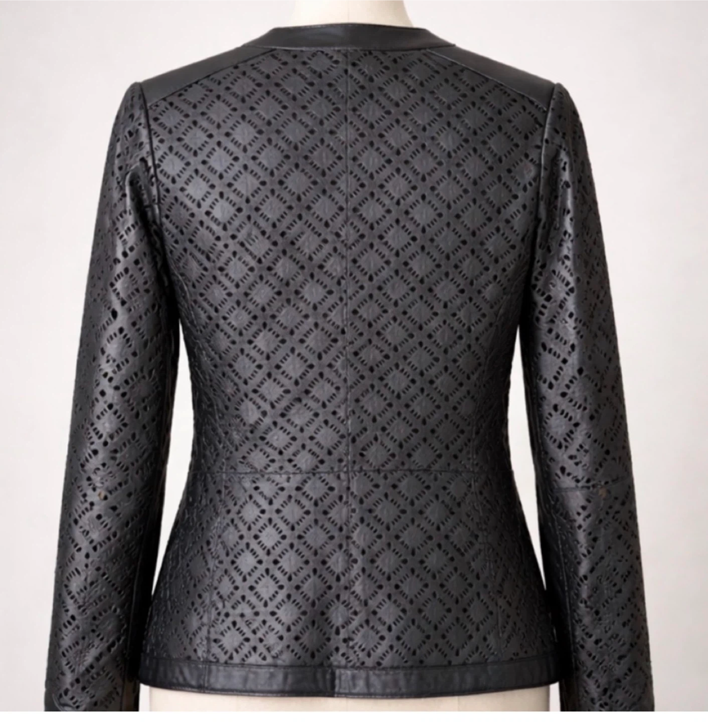 Luisa Spagnoli Black Leather Laser Cut Jacket Size 40 - photo 2