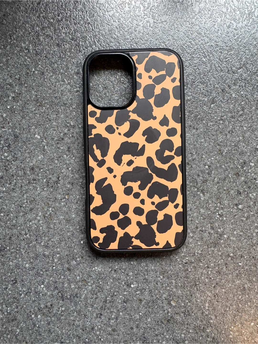 OtterBox iPhone 16 Case - Leopard Print