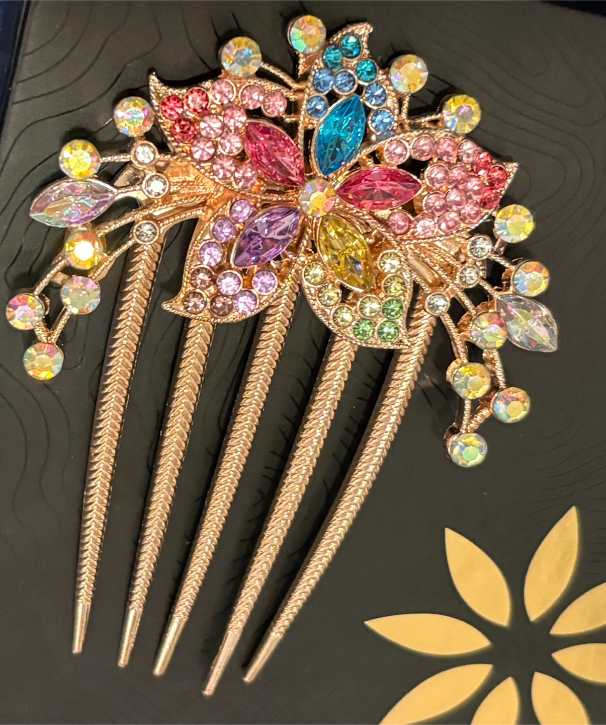 Gorgeous Rhinestone Flower Hair Comb! - photo 2