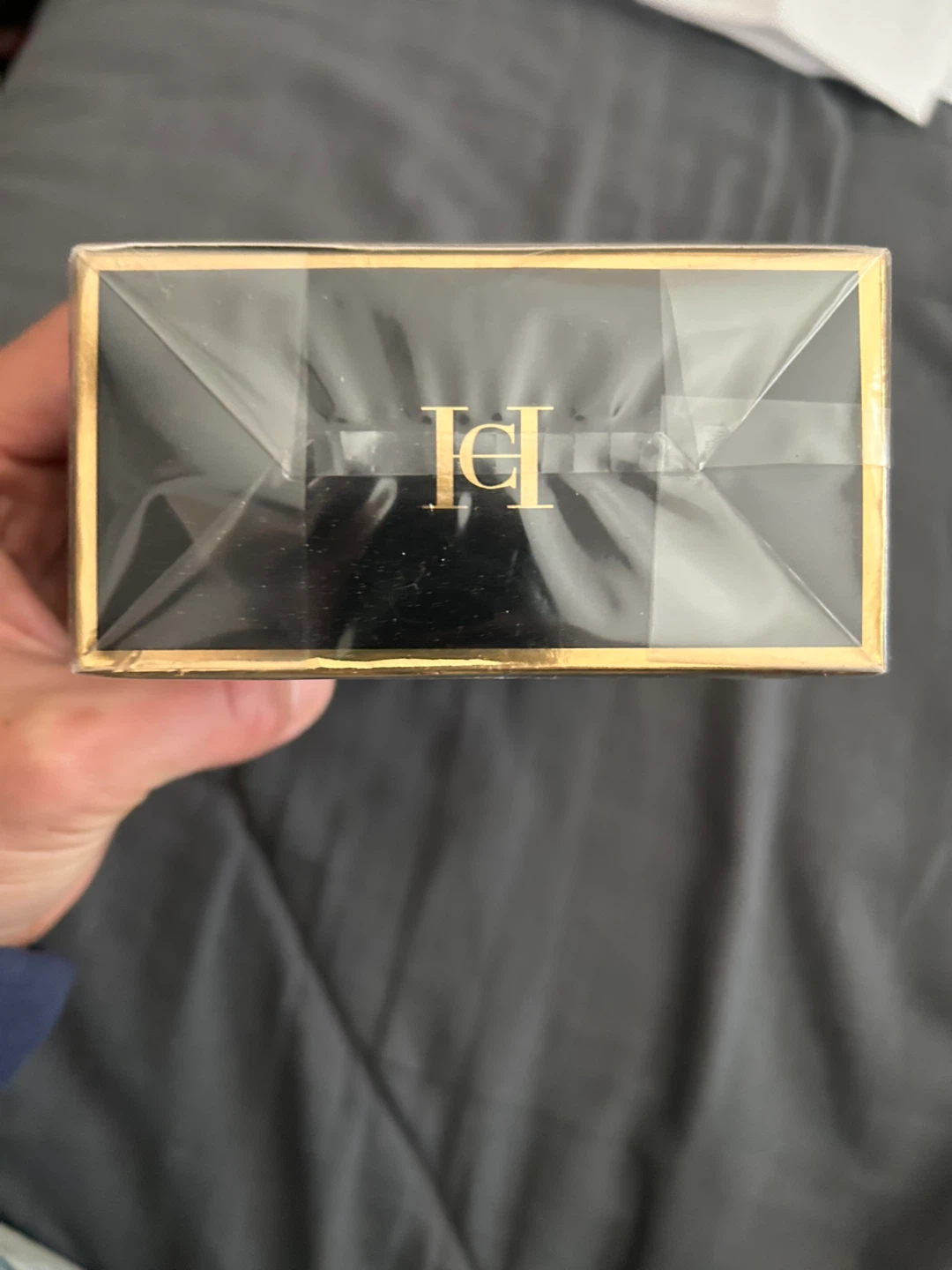 Carolina Herrera Very Good Girl Eau de Parfum Spray 80ml - photo 2