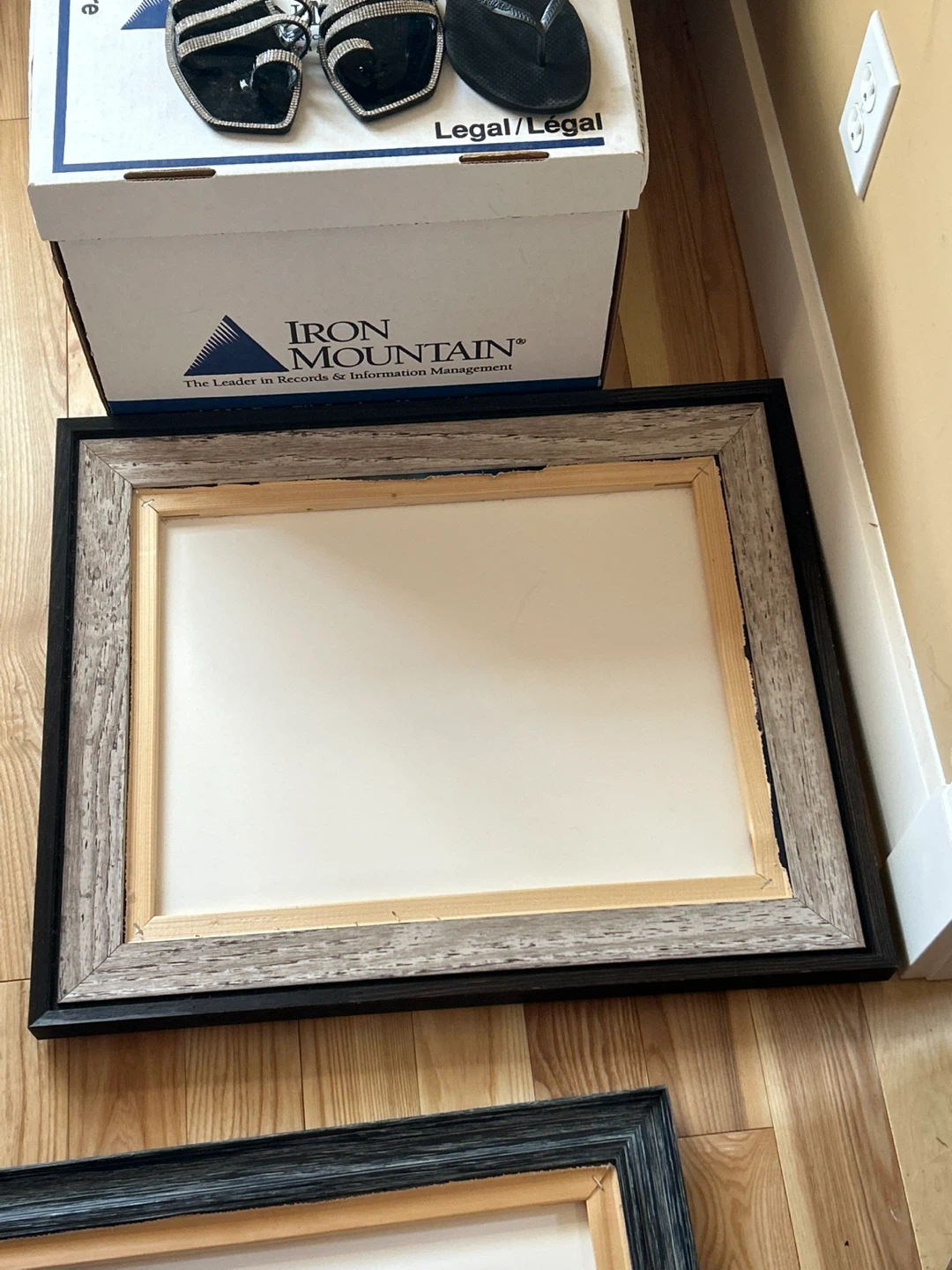 Two Picture Frames - photo 2