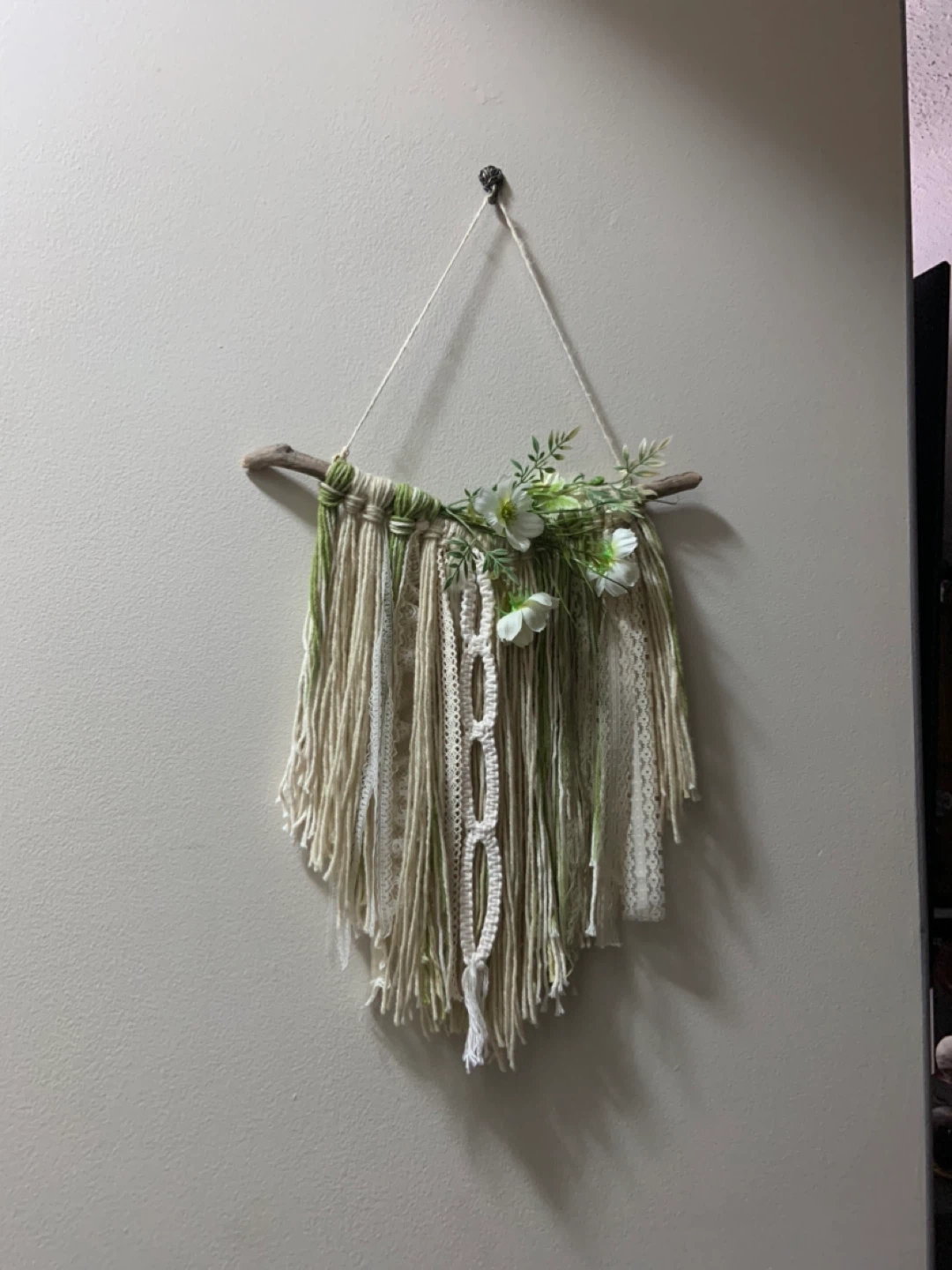 🥕Boho Macrame Wall Hanging with Flowers