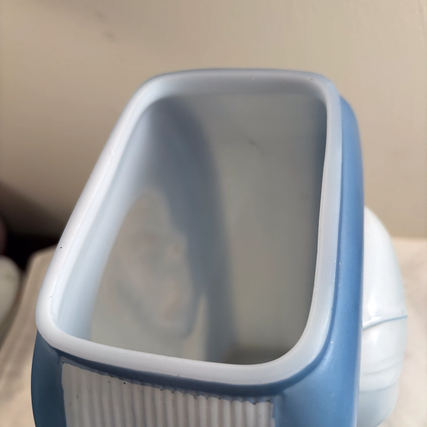 Art Deco Blue Decorative Vase with Madonna Profile - photo 3