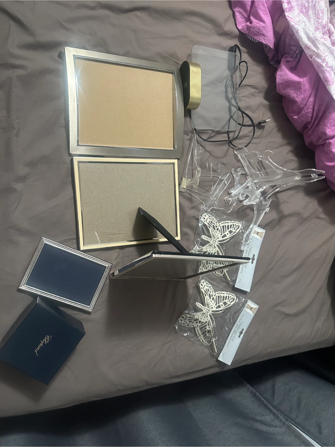 Assorted Picture Frames and Accessories - photo 2