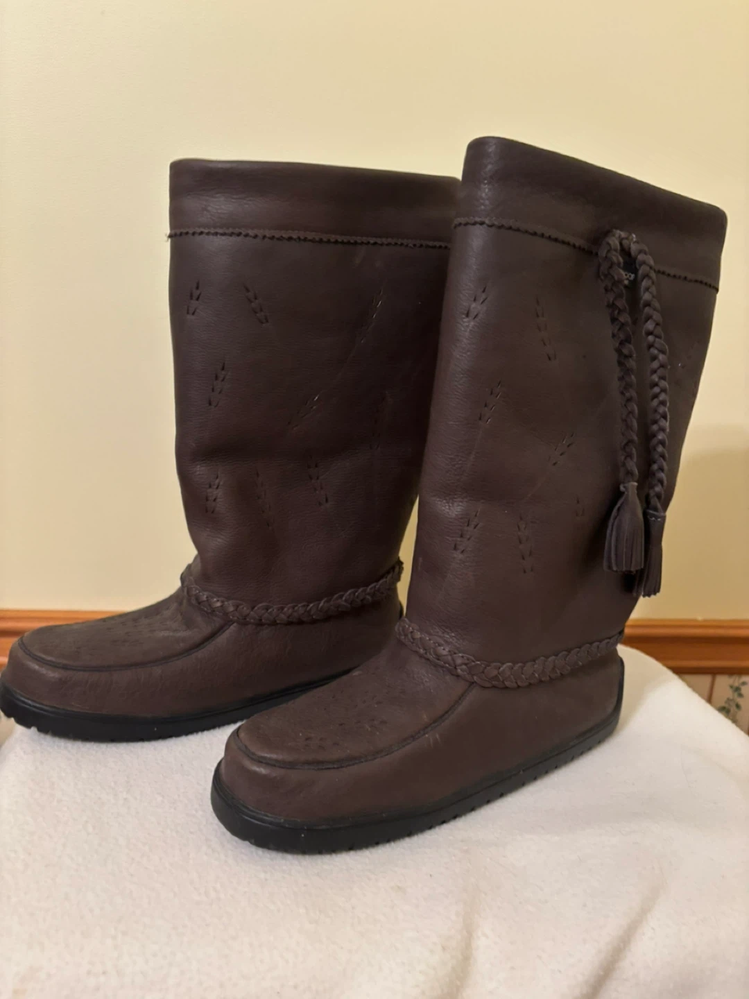 Manitobah Mukluks Waterproof Leather Boots - photo 2