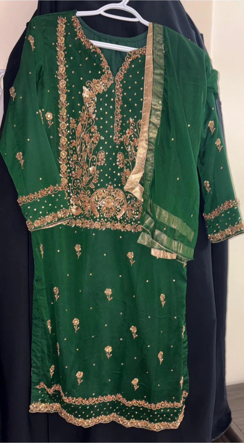 Women's Shalwar Kameez Set - photo 2