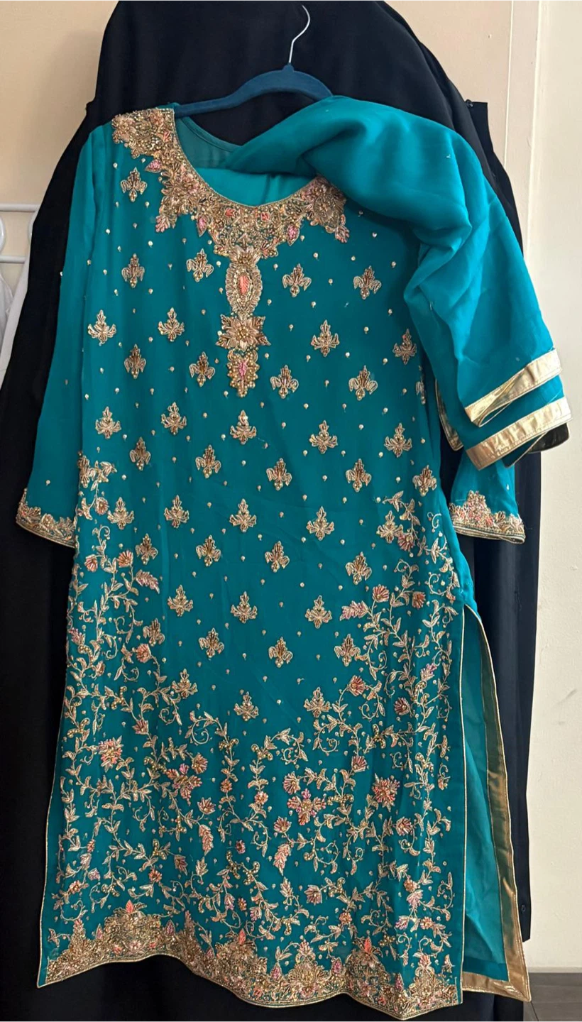 Women's Shalwar Kameez Set