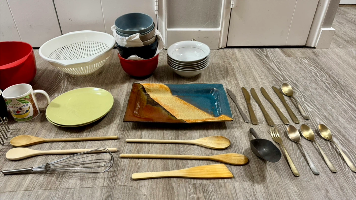 Bulky Kitchen Appliances and Utensils - photo 4