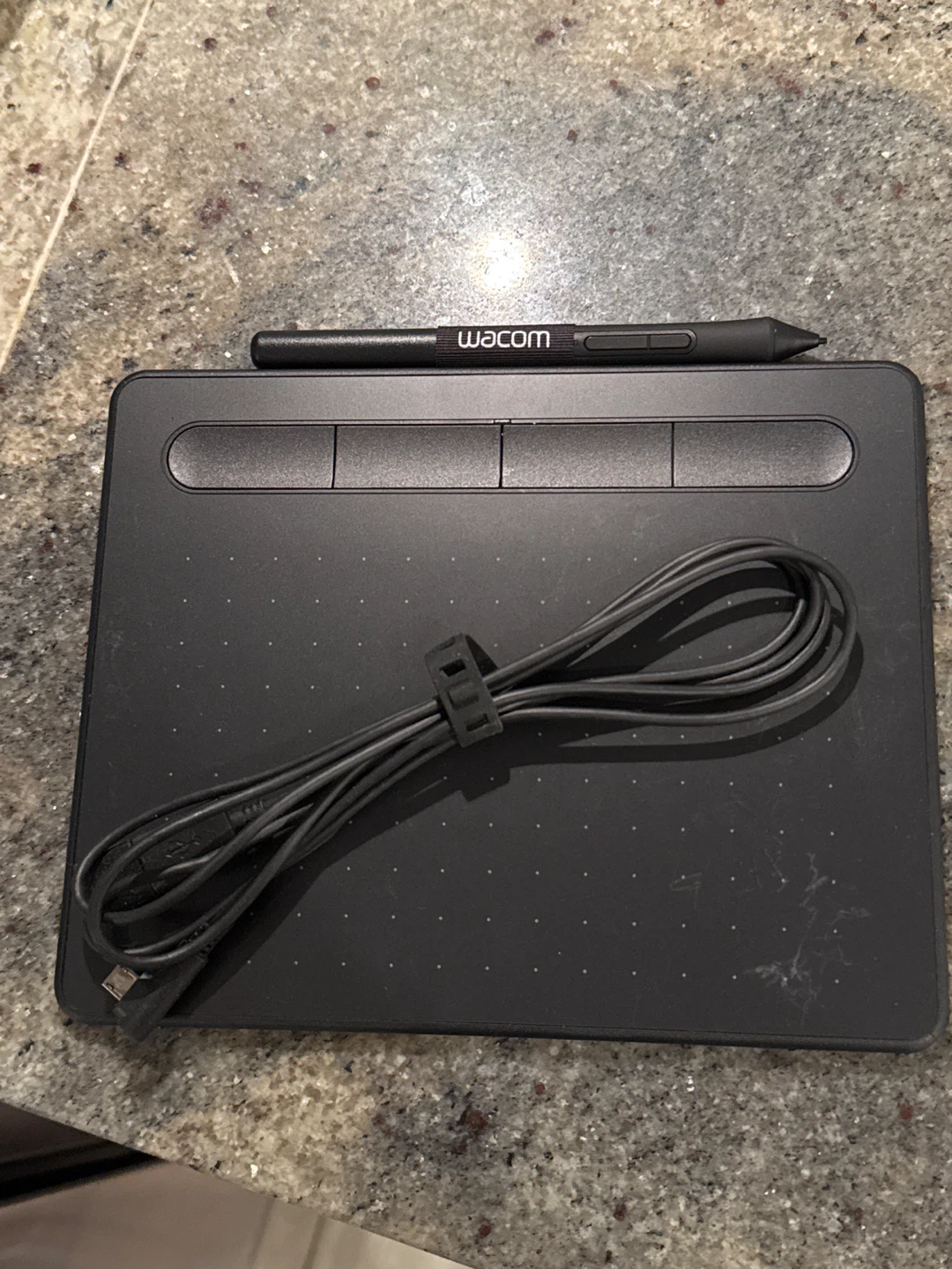 Wacom Intuos Creative Pen Tablet
