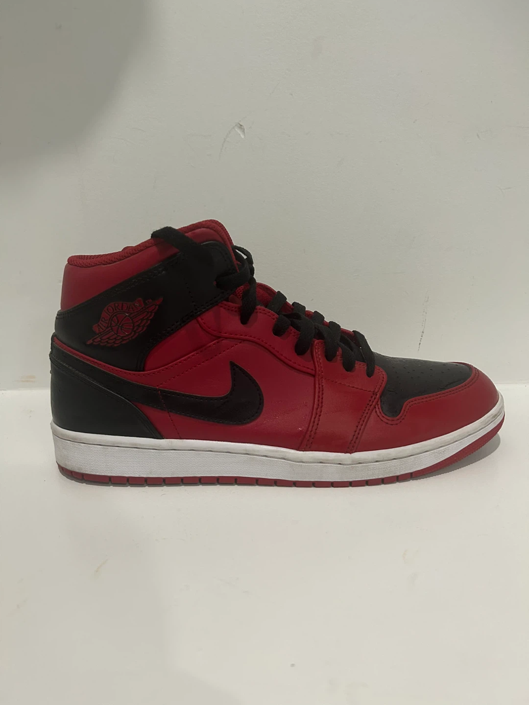 Air Jordan 1 Mid Size 10.5