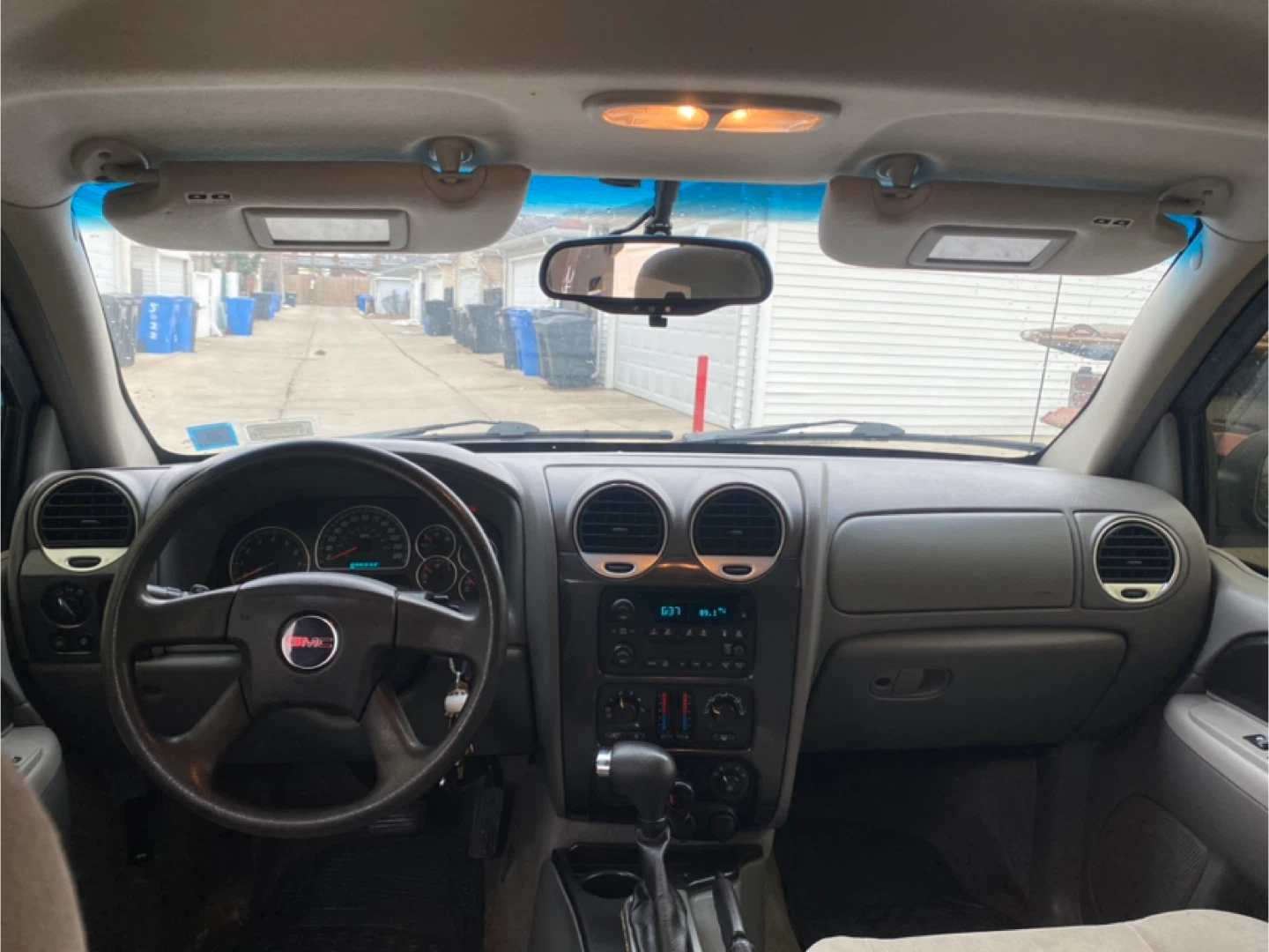 2005 GMC Envoy SUV - photo 3