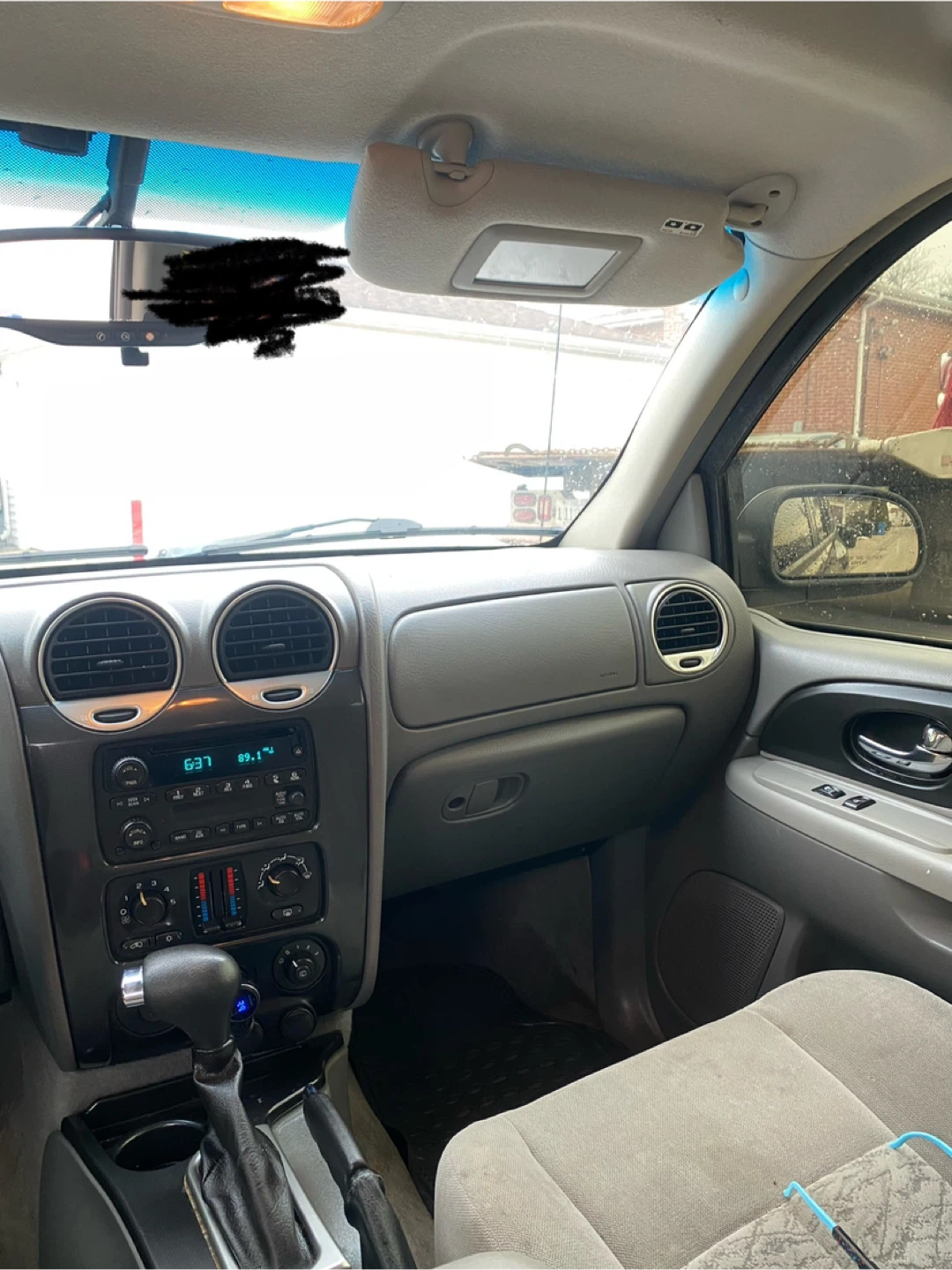 2005 GMC Envoy SUV - photo 4
