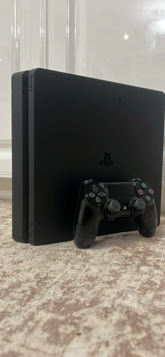 Sony PlayStation 4 Slim Console with Controller