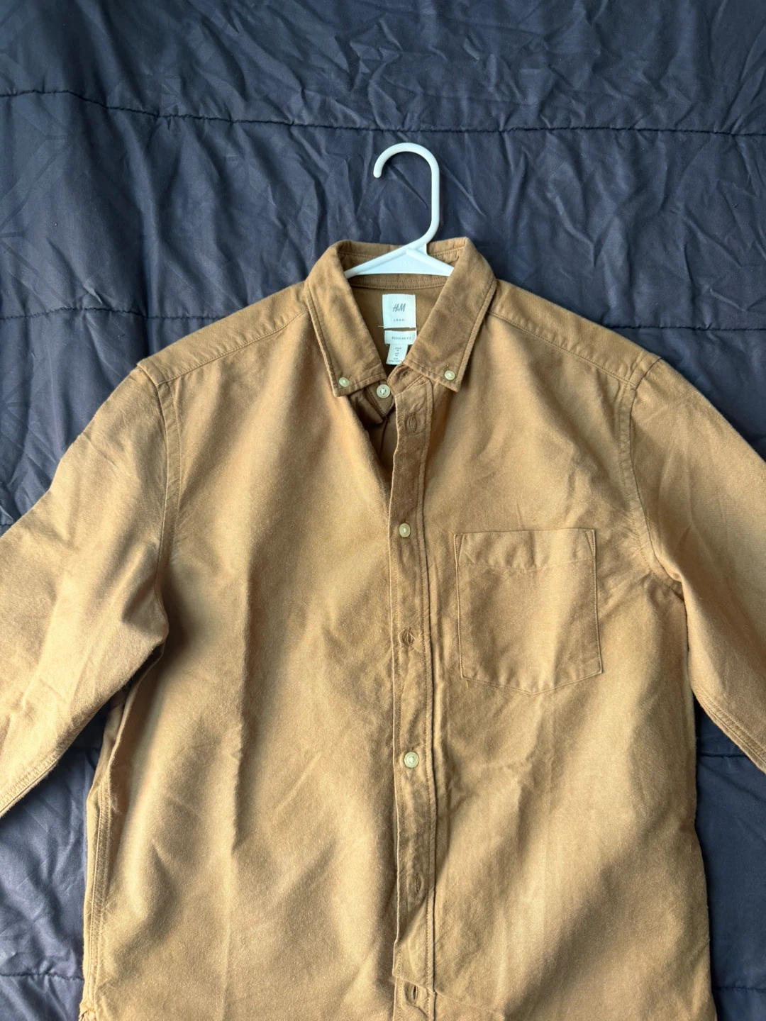 H&M Long Sleeve Button-Up Shirt - Medium