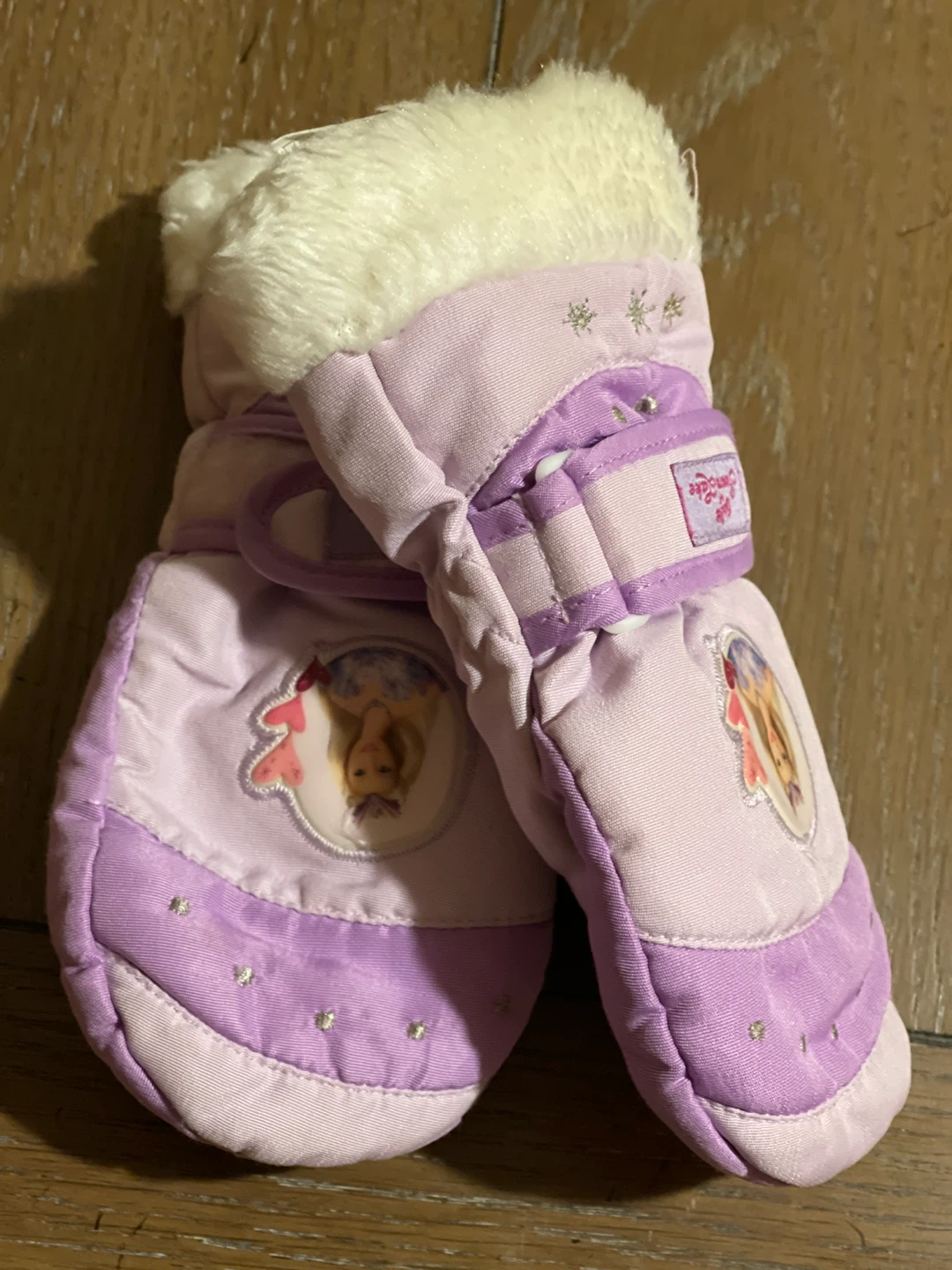 Kids' Barbie Mittens - Purple/Pink 🥕