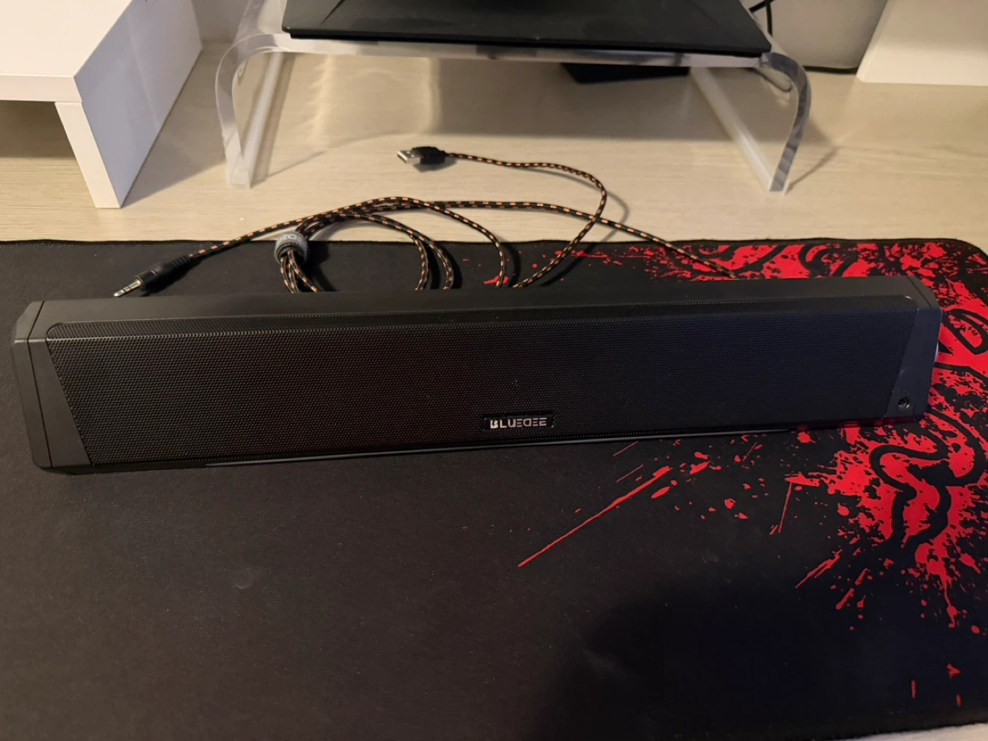 Soundbar with Green LED - photo 2