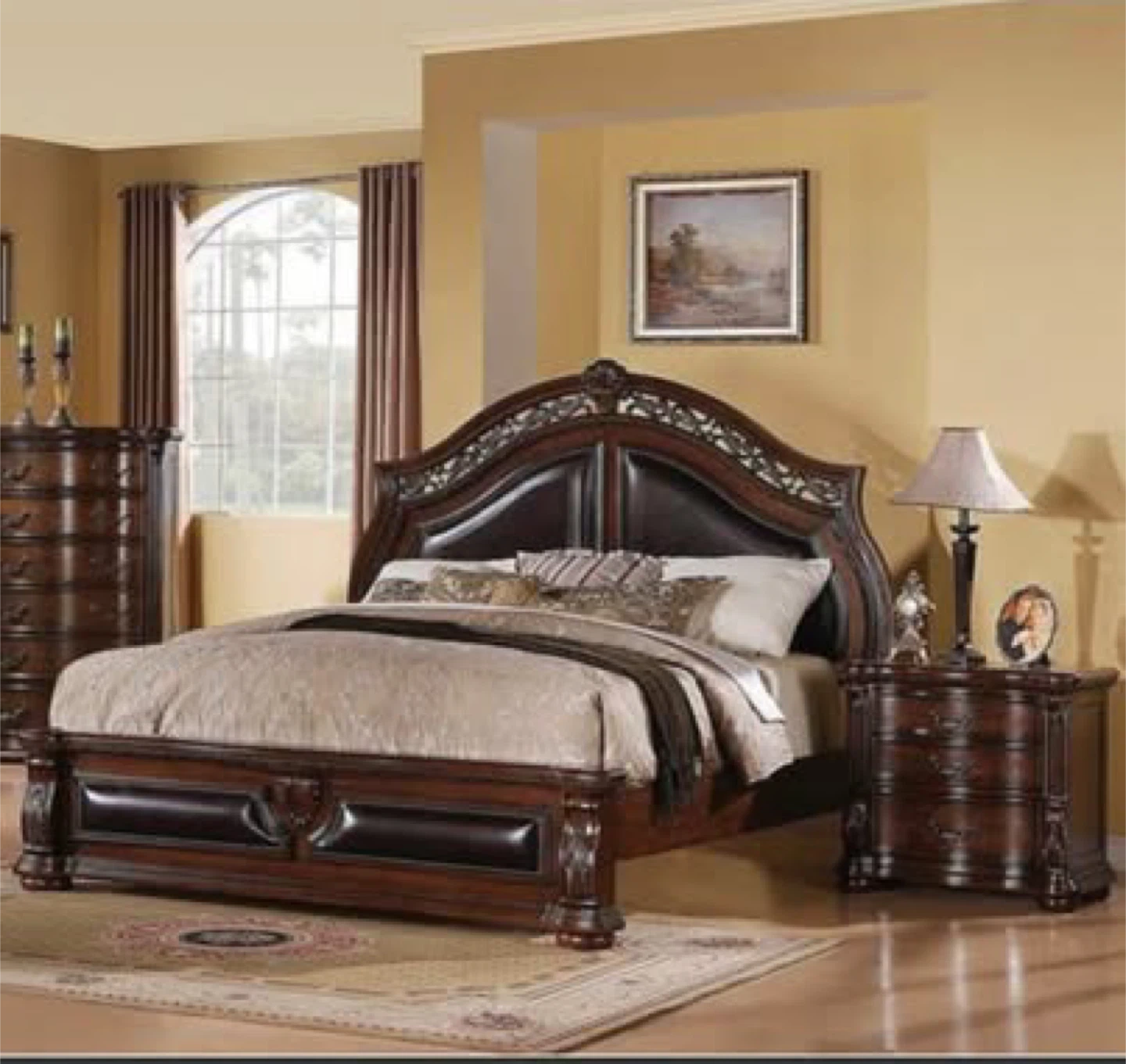 solid wood king size bed set/Dresser/night stand - photo 4