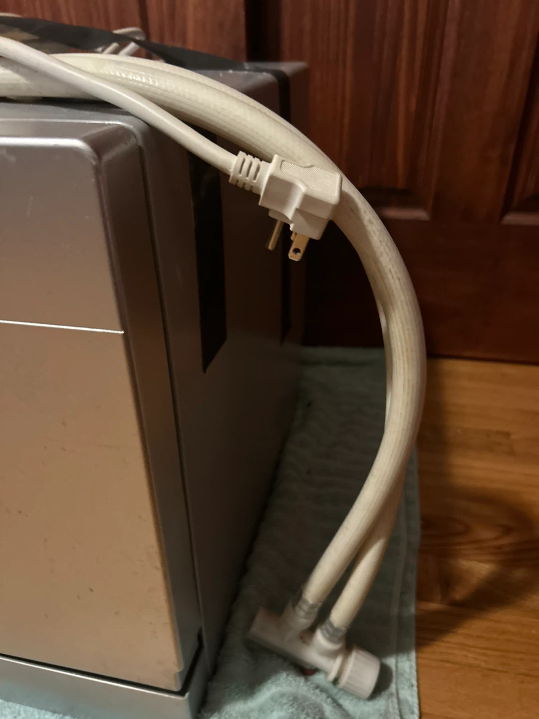 SPT Countertop Dishwasher SD-2201S - photo 4