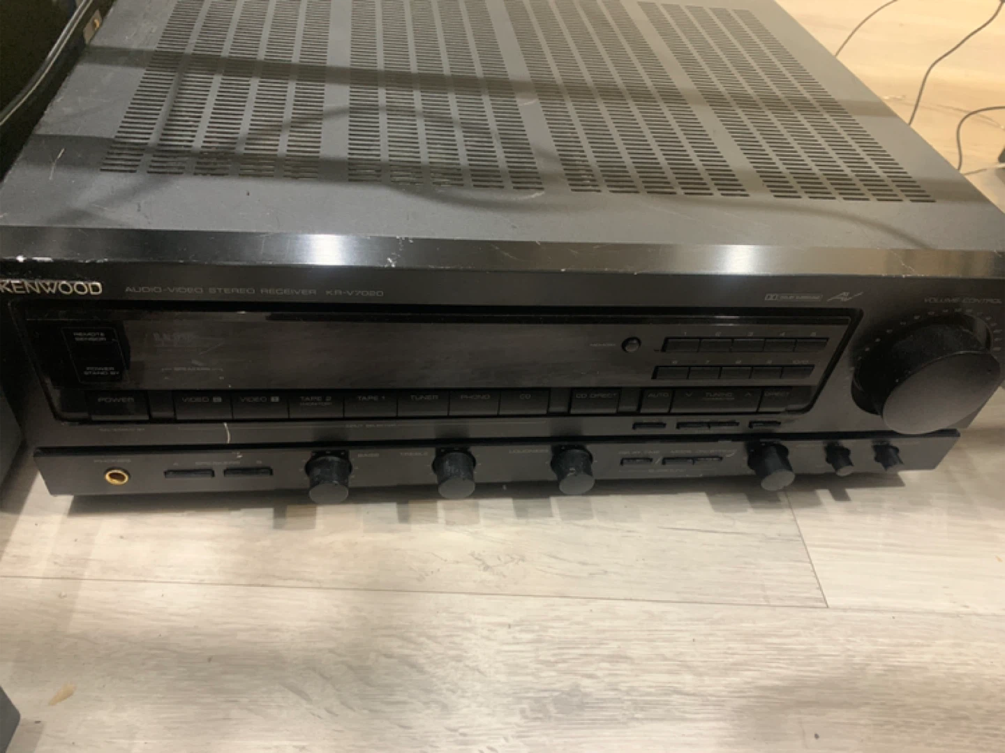 Kenwood Audio-Video Stereo Receiver KR-V7020