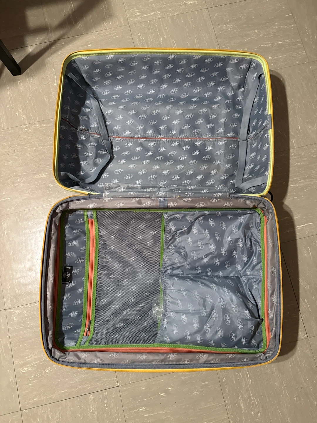 Blue medium size rolling suitcase - photo 5