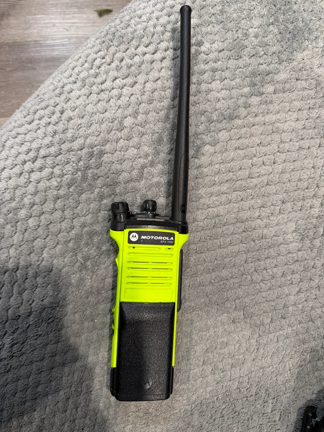 Motorola APX 7000 Two-Way Radio