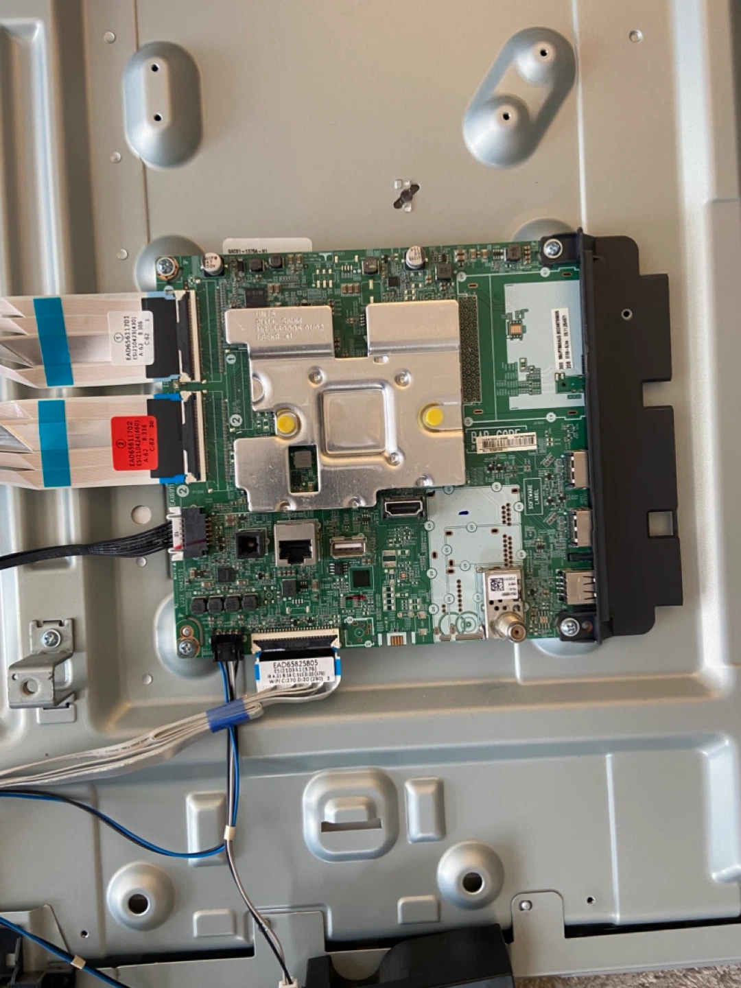“55 LG TV Power Supply Board + Mainboard - photo 2