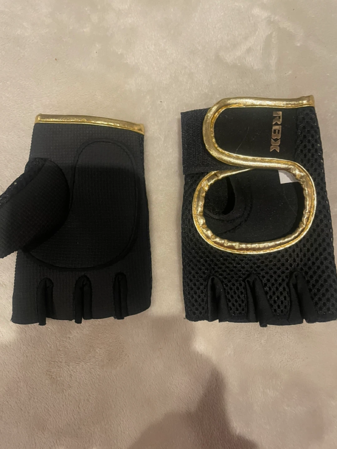 RBX - Reebok Black Fingerless Gloves with Gold Trim - photo 2