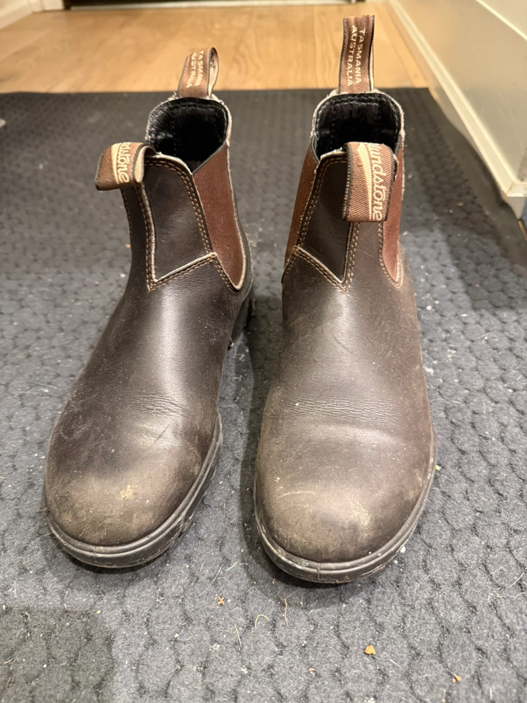 Blundstone Brown Leather Chelsea Boots