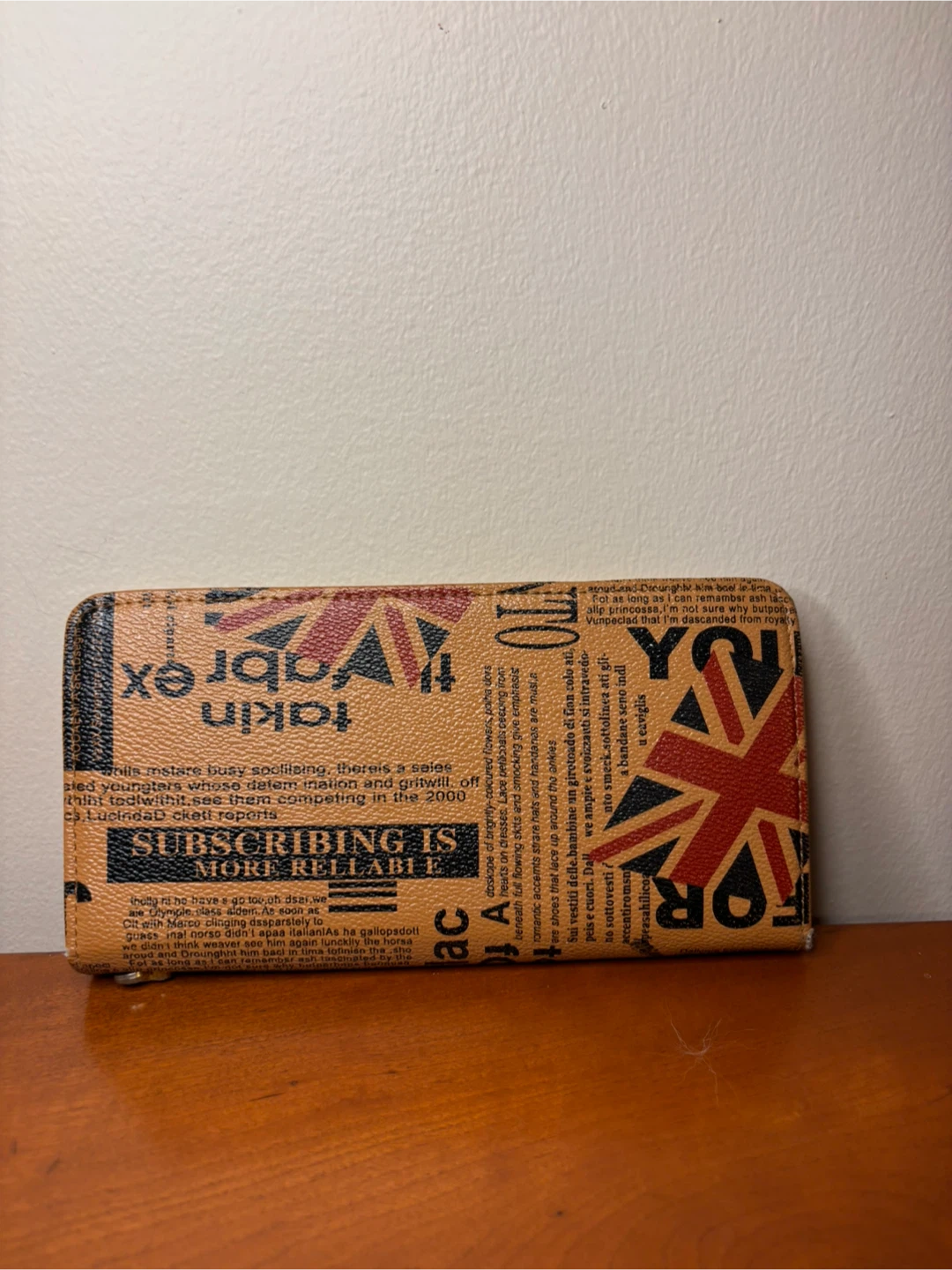 Union Jack Print Wallet – Lightly Used - photo 2