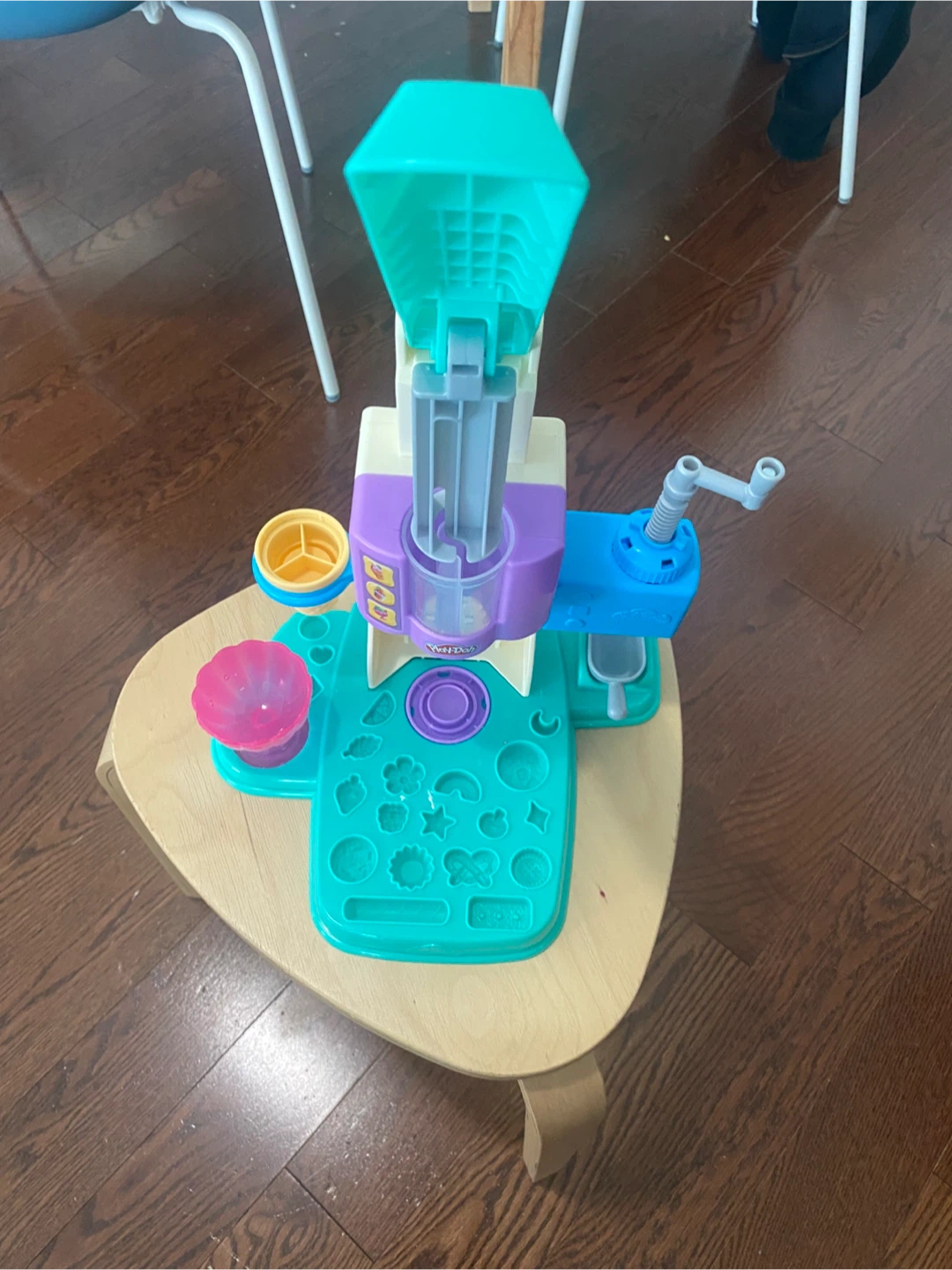 Play-Doh Swirl & Twirl Ice Cream Maker Playset