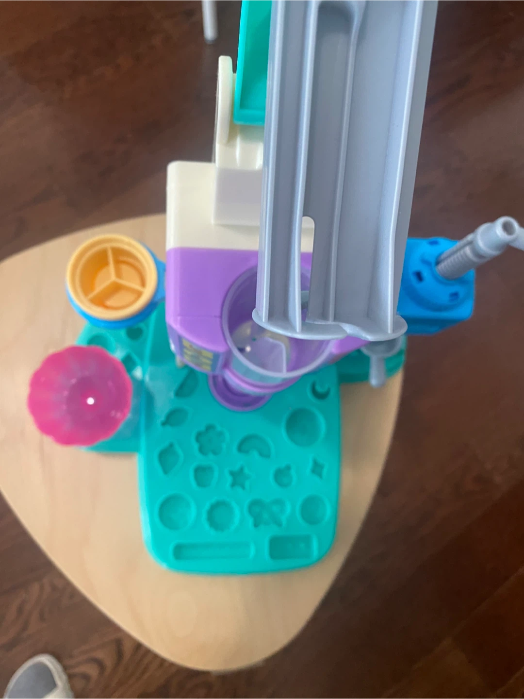 Play-Doh Swirl & Twirl Ice Cream Maker Playset - photo 2