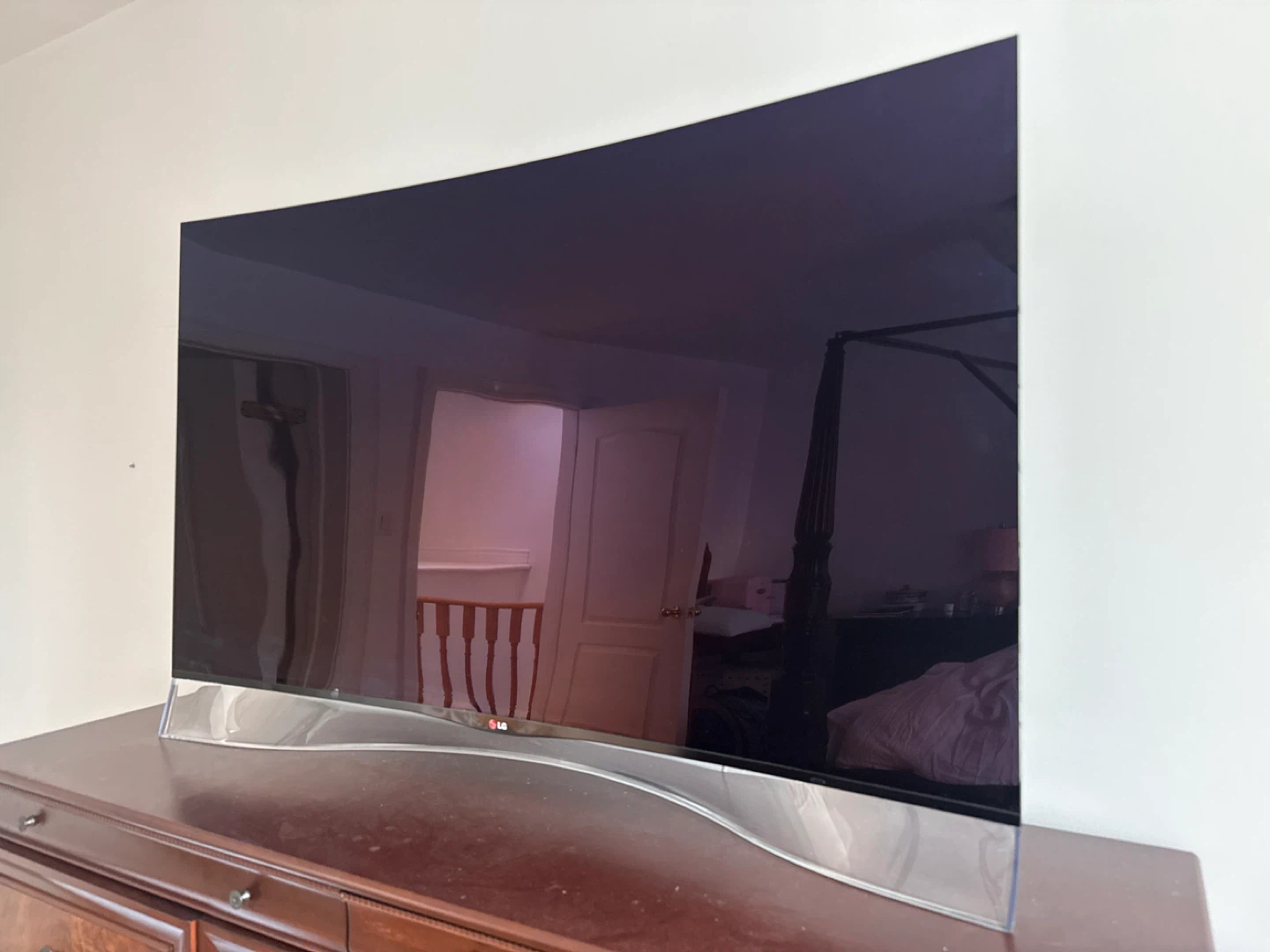 LG Curved TV