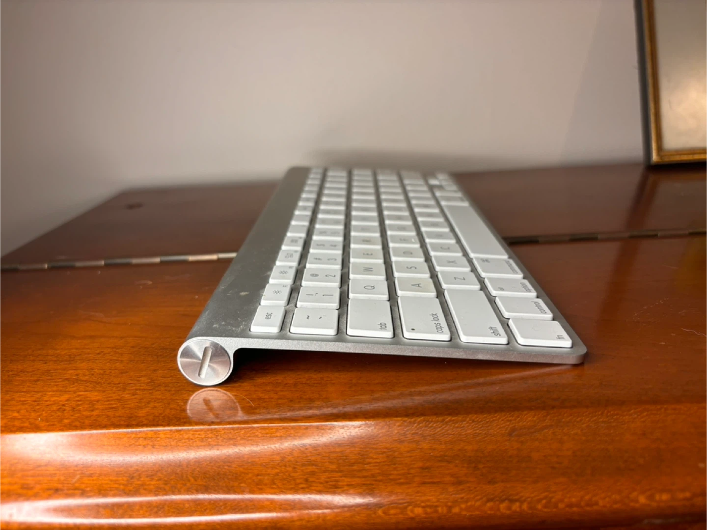 Apple Wireless Keyboard (Aluminum) – Stored, Previously Working - photo 2