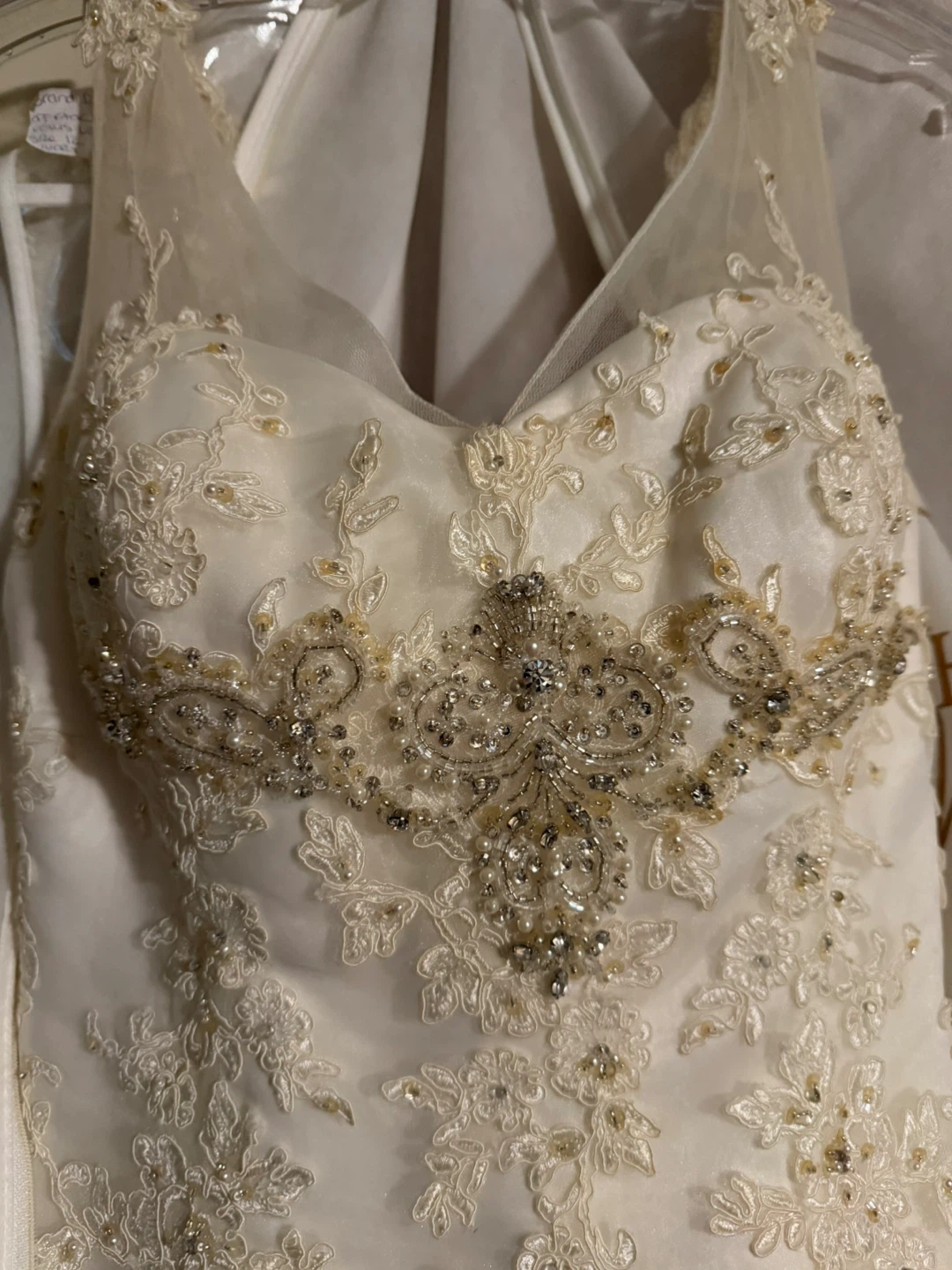 White Lace Wedding Dress - photo 2