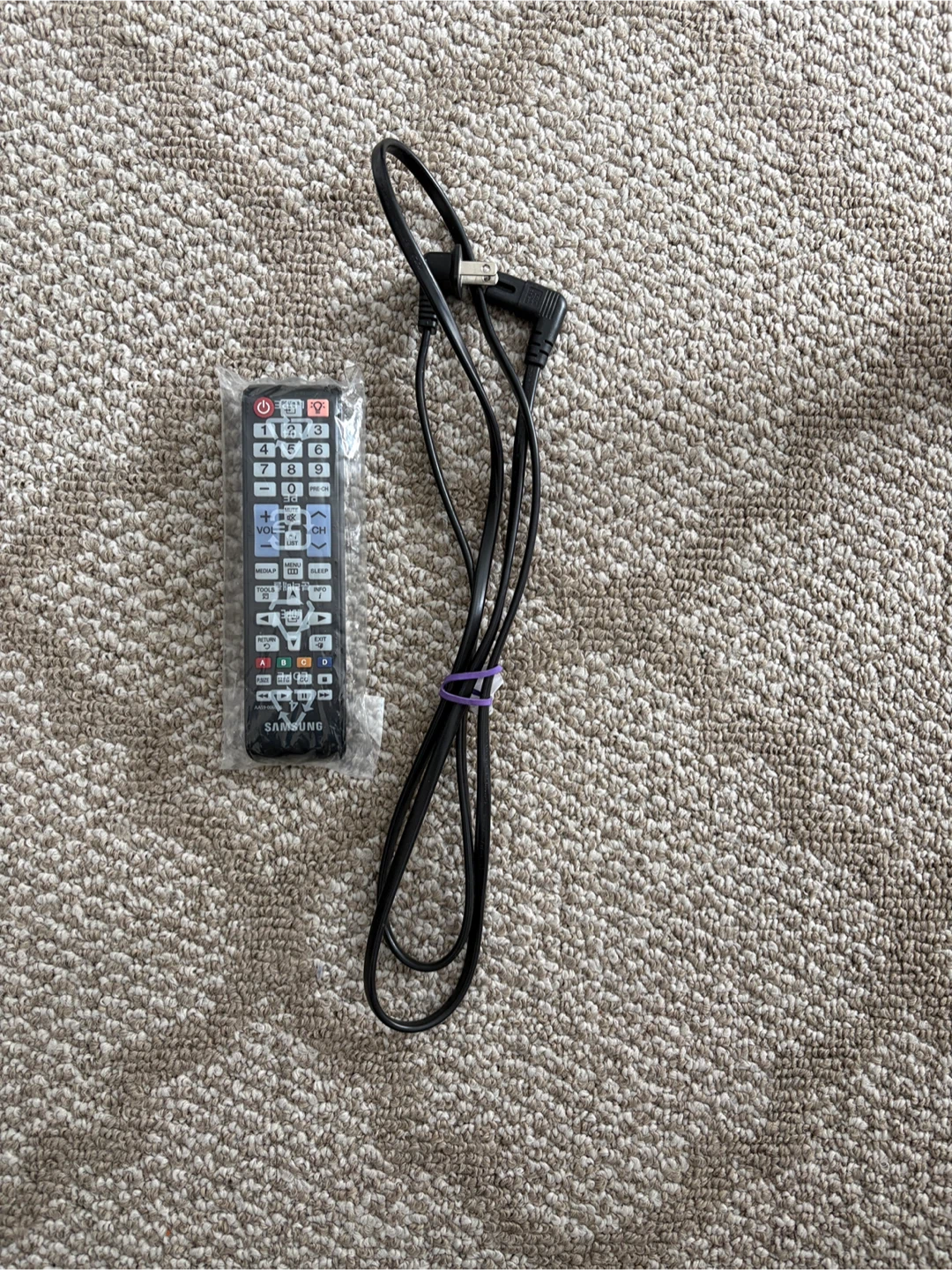 Samsung TV with Remote and power Cables - photo 3