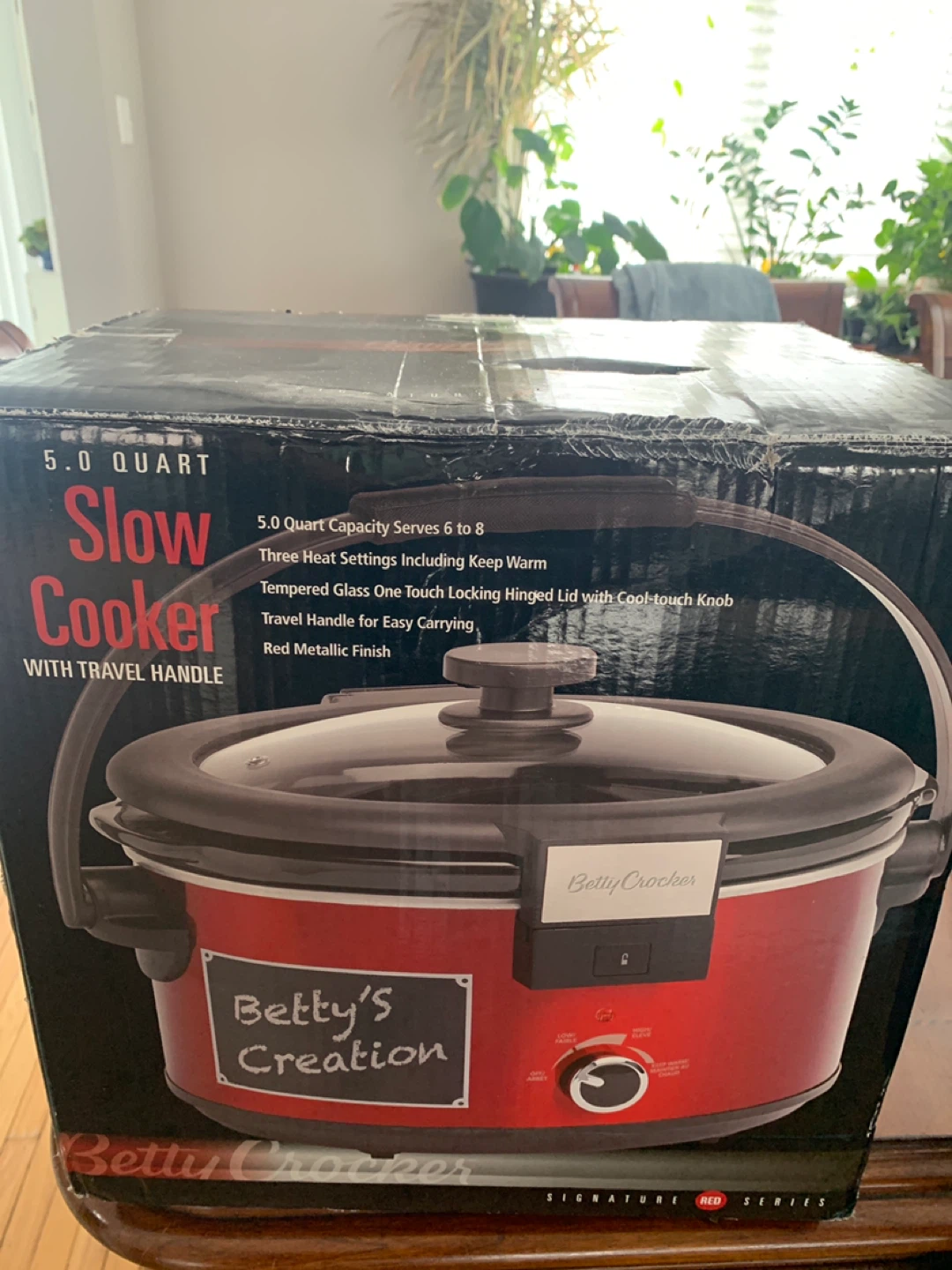 Betty Crocker 5.0 Quart Slow Cooker with Travel Handle